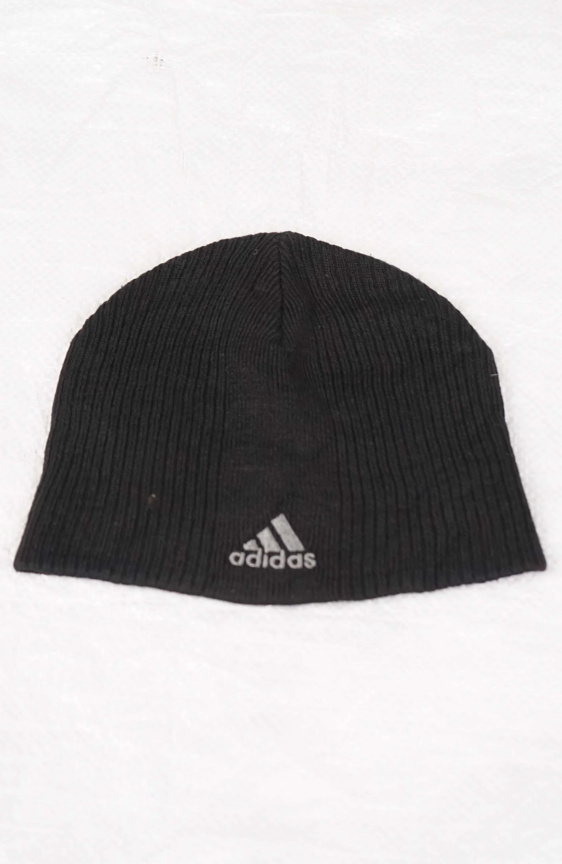 VINTAGE ADIDAS SKULL BEANIE