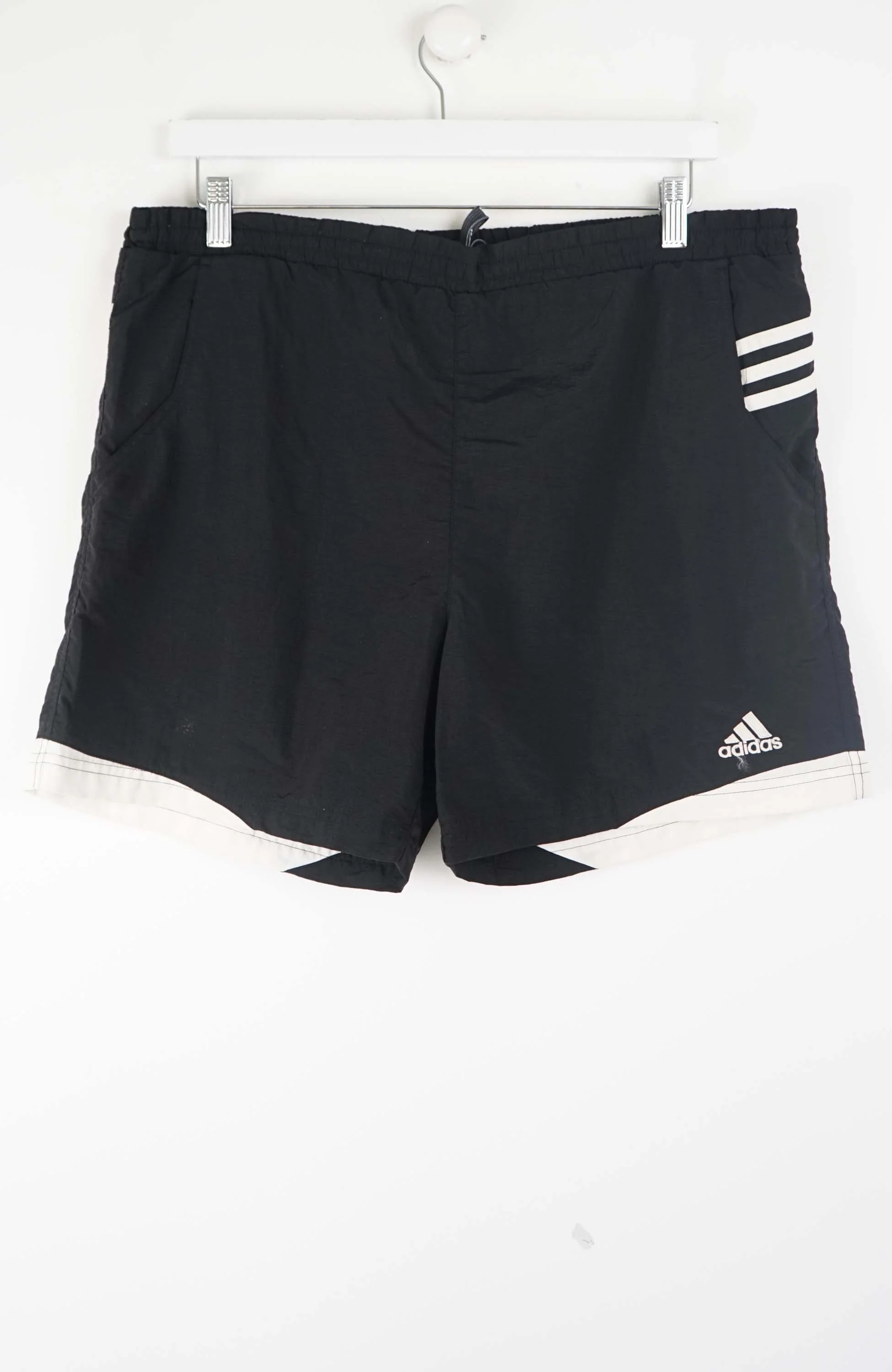 VINTAGE ADIDAS SHORTS W36