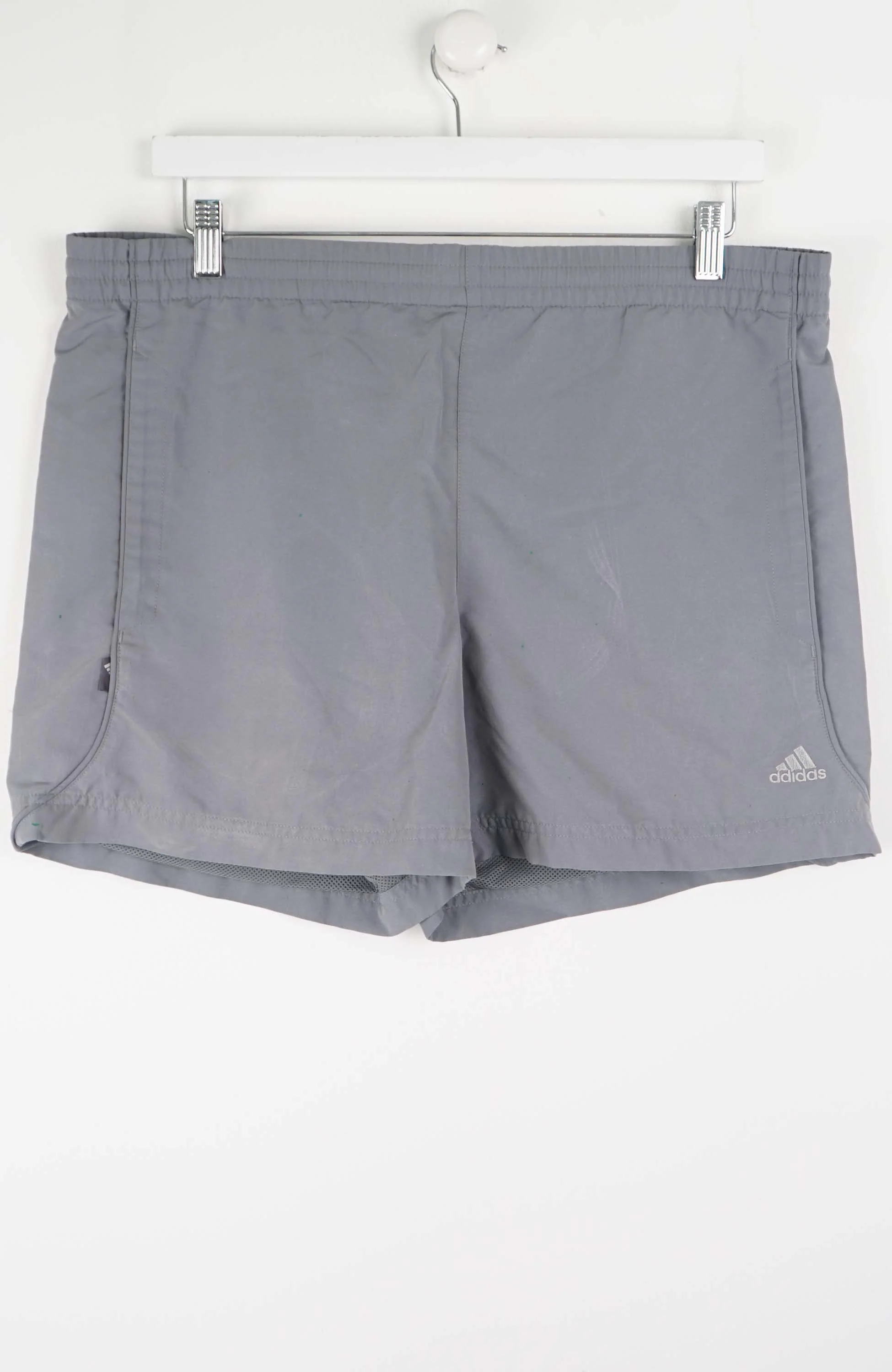 VINTAGE ADIDAS SHORTS W36
