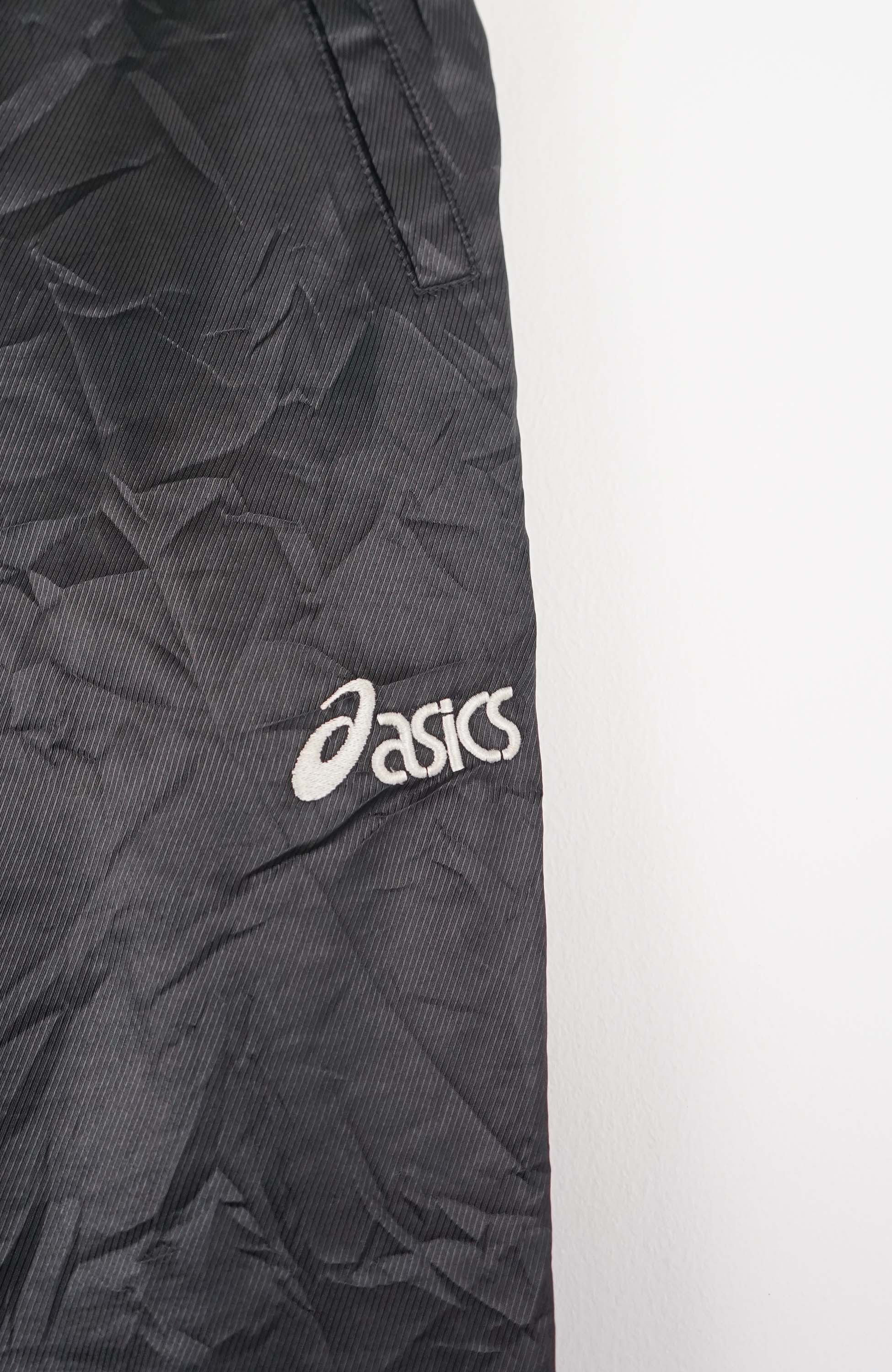 VINTAGE ASICS TRACK PANTS (S) - Image 2