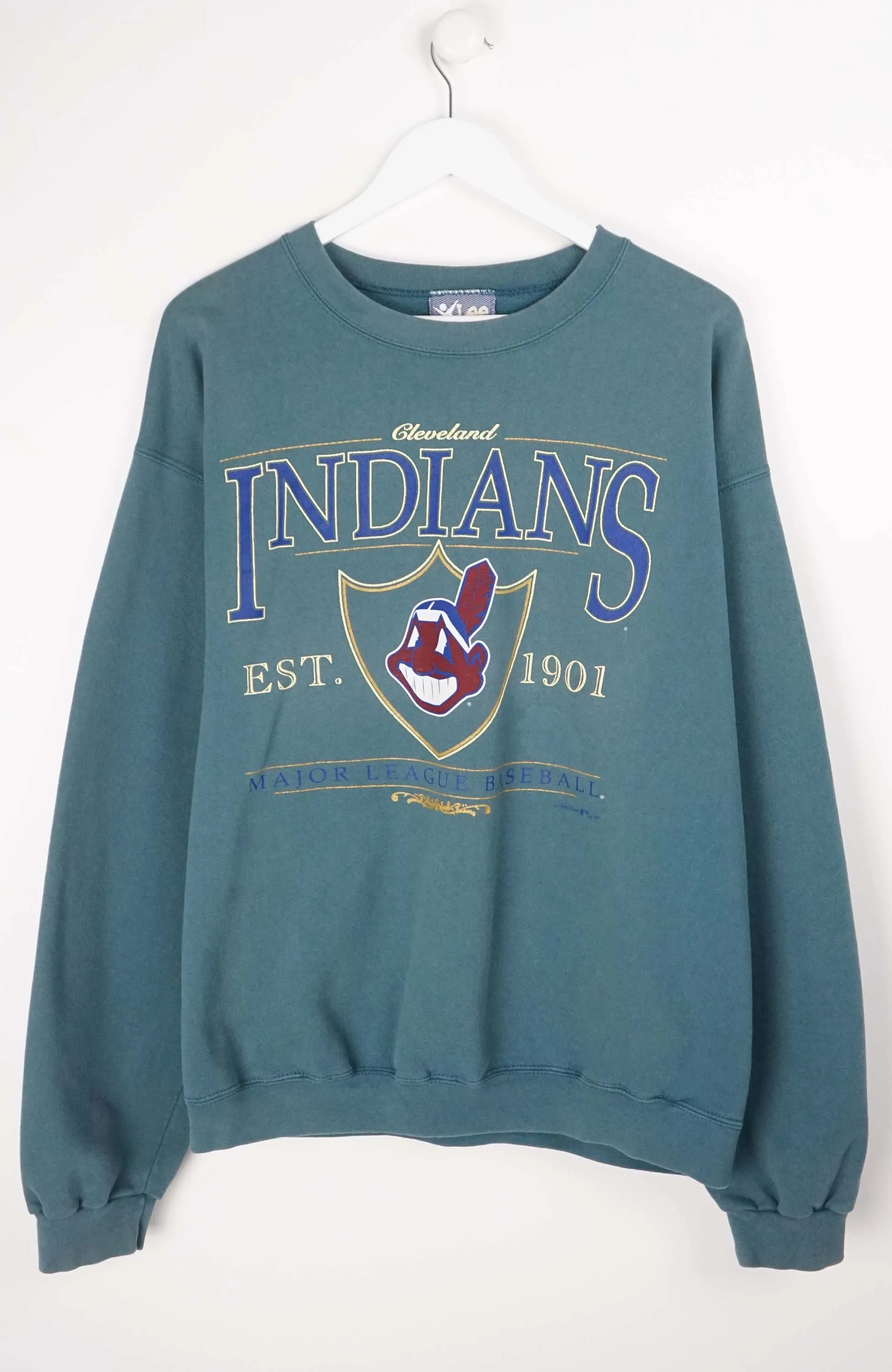 VINTAGE CLEVELAND INDIANS SWEATER (L)