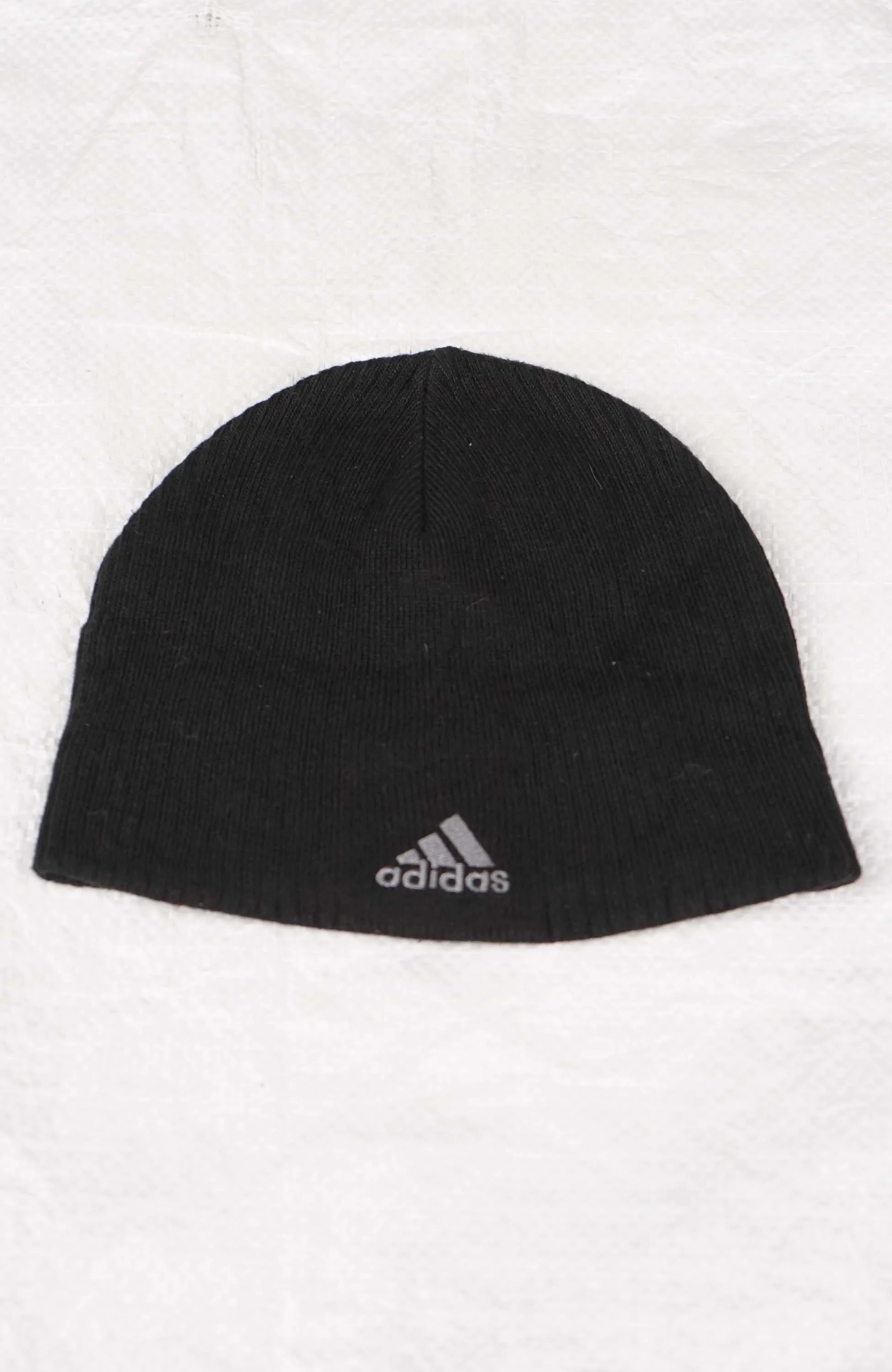 VINTAGE ADIDAS SKULL BEANIE
