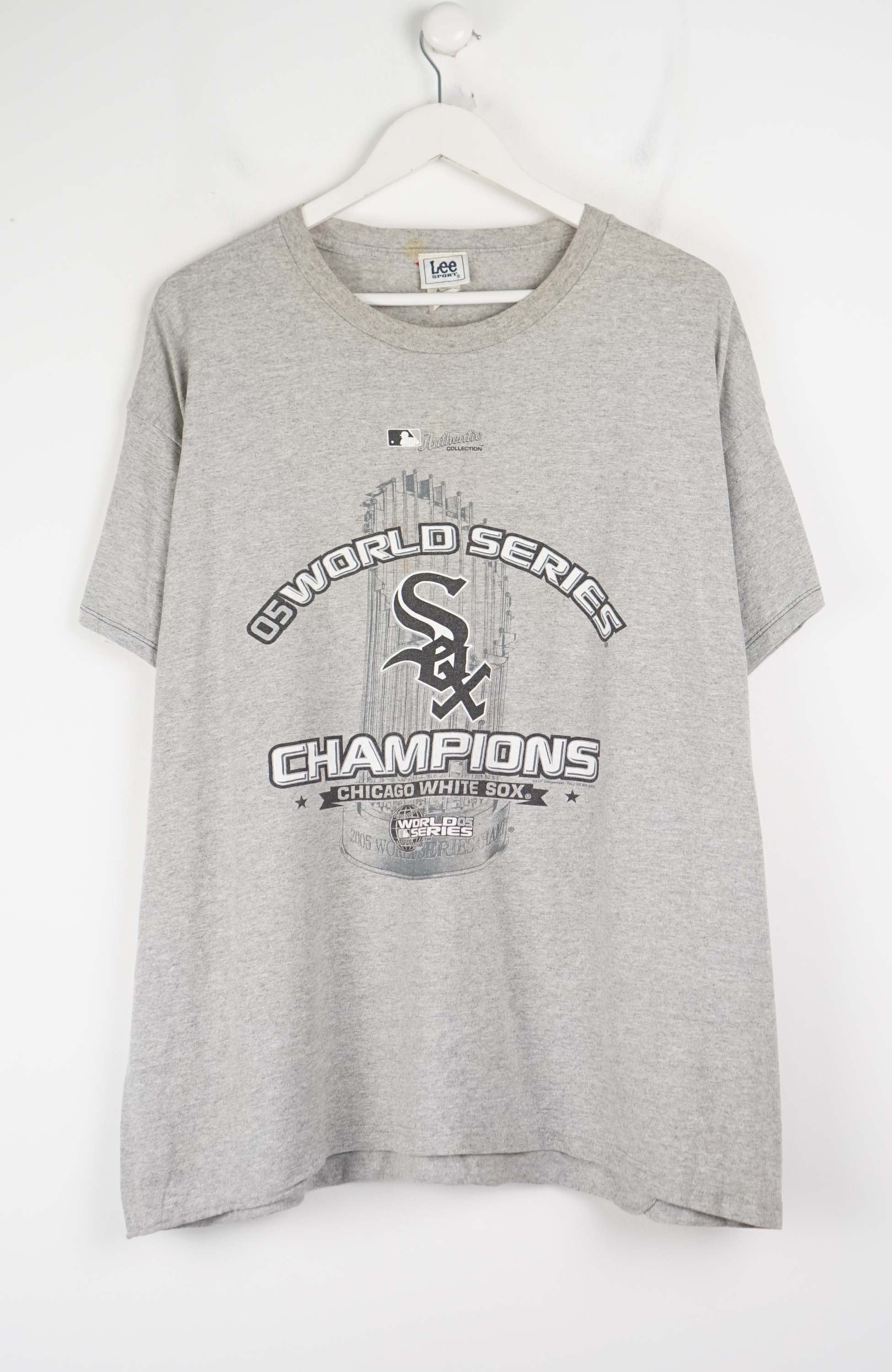 VINTAGE CHICAGO BLACK SOX 05 WORLD SERIES CHAMPIONS T-SHIRT (XL)