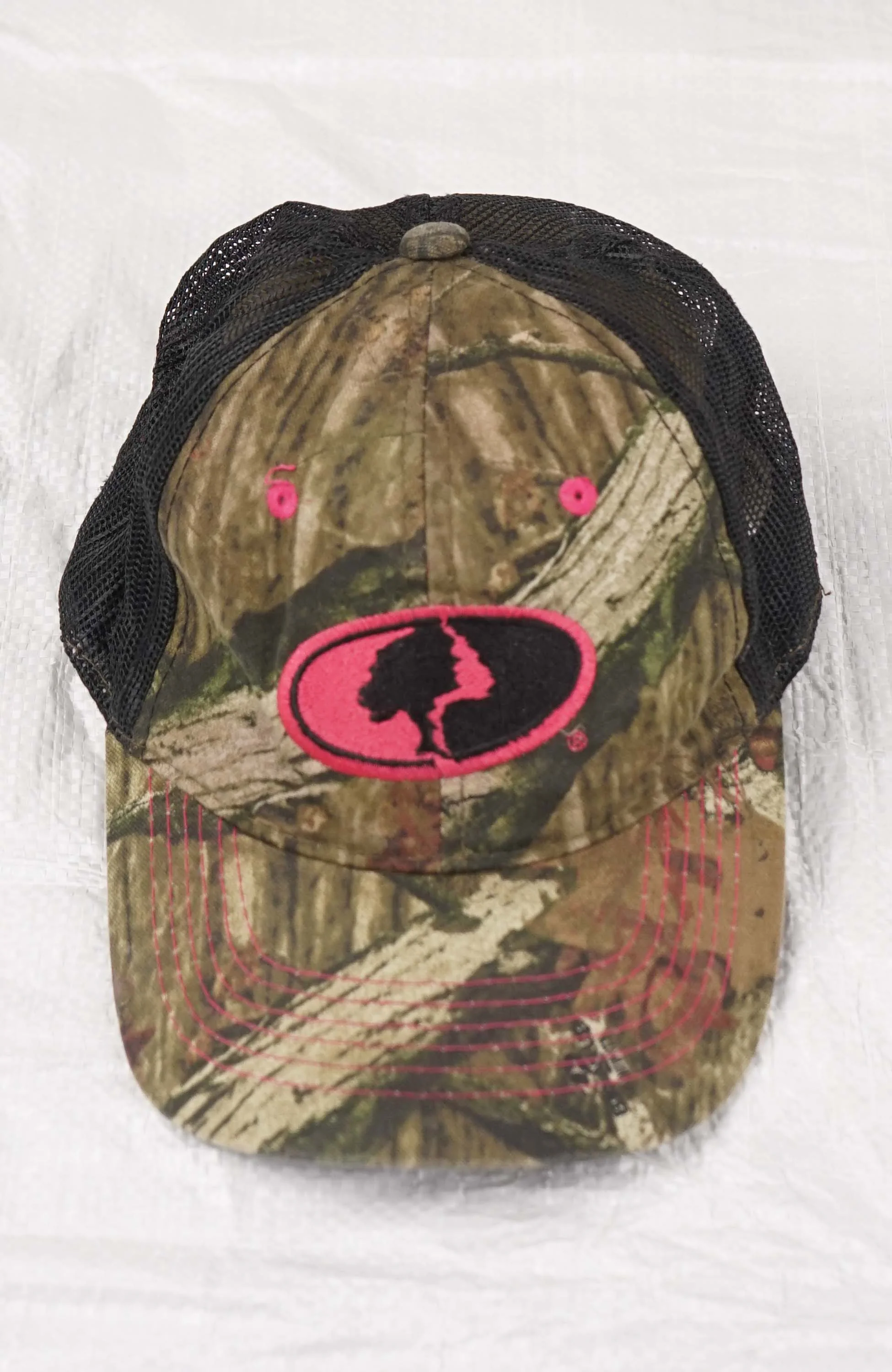 VINTAGE MOSSY OAK REAL TREE HAT