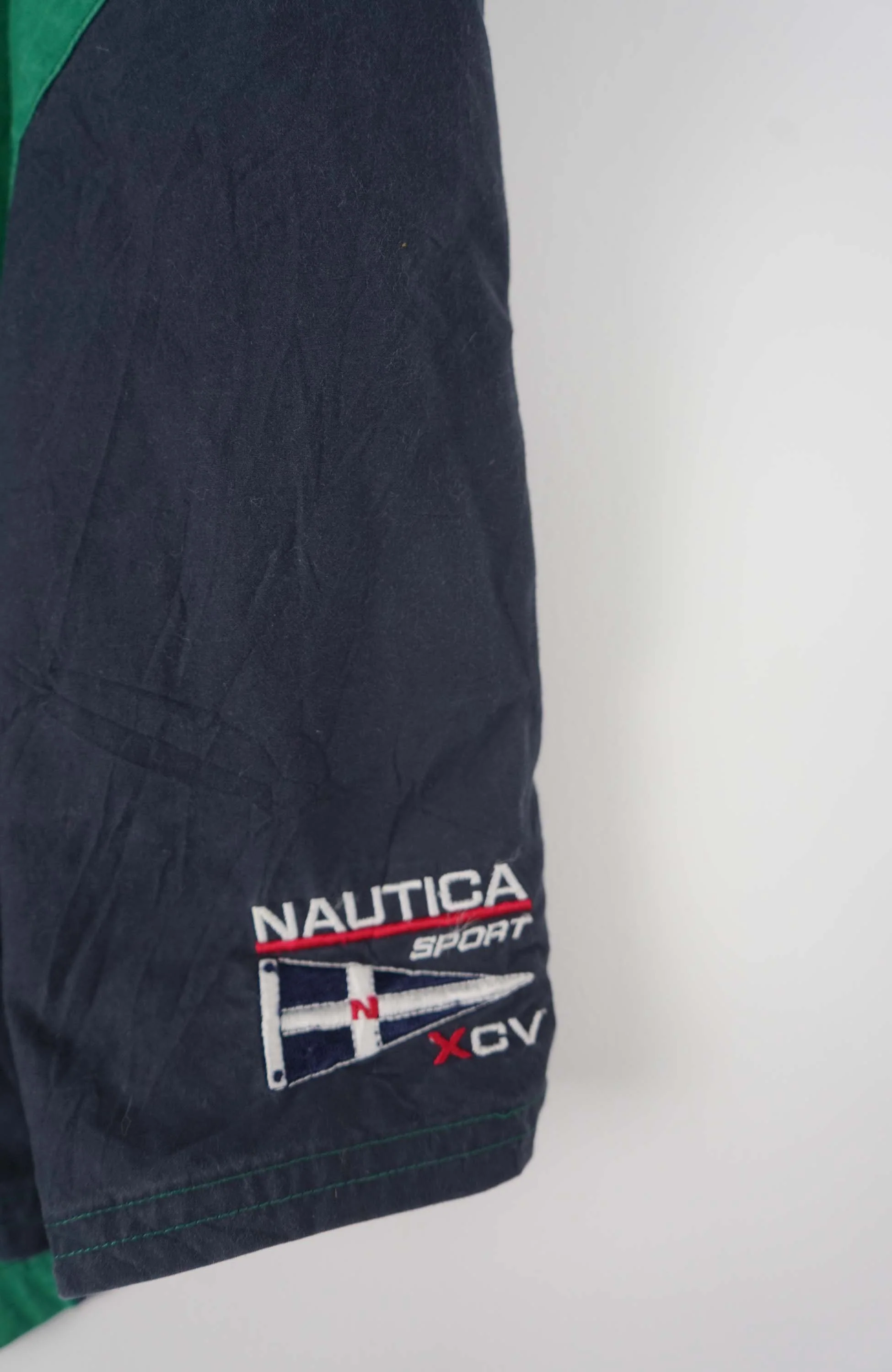 VINTAGE NAUTICA SHORTS W30 - Image 2