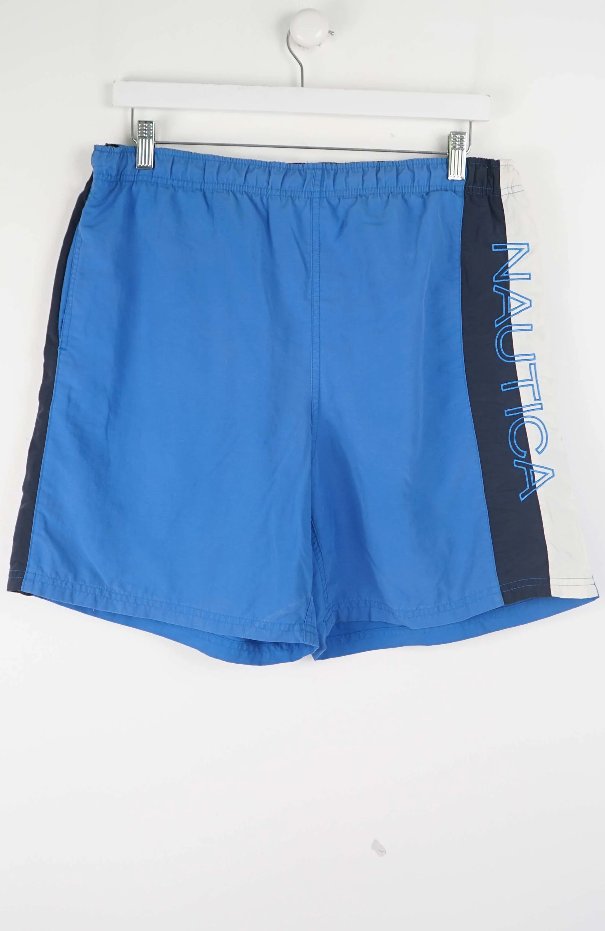 VINTAGE NAUTICA SHORTS W32