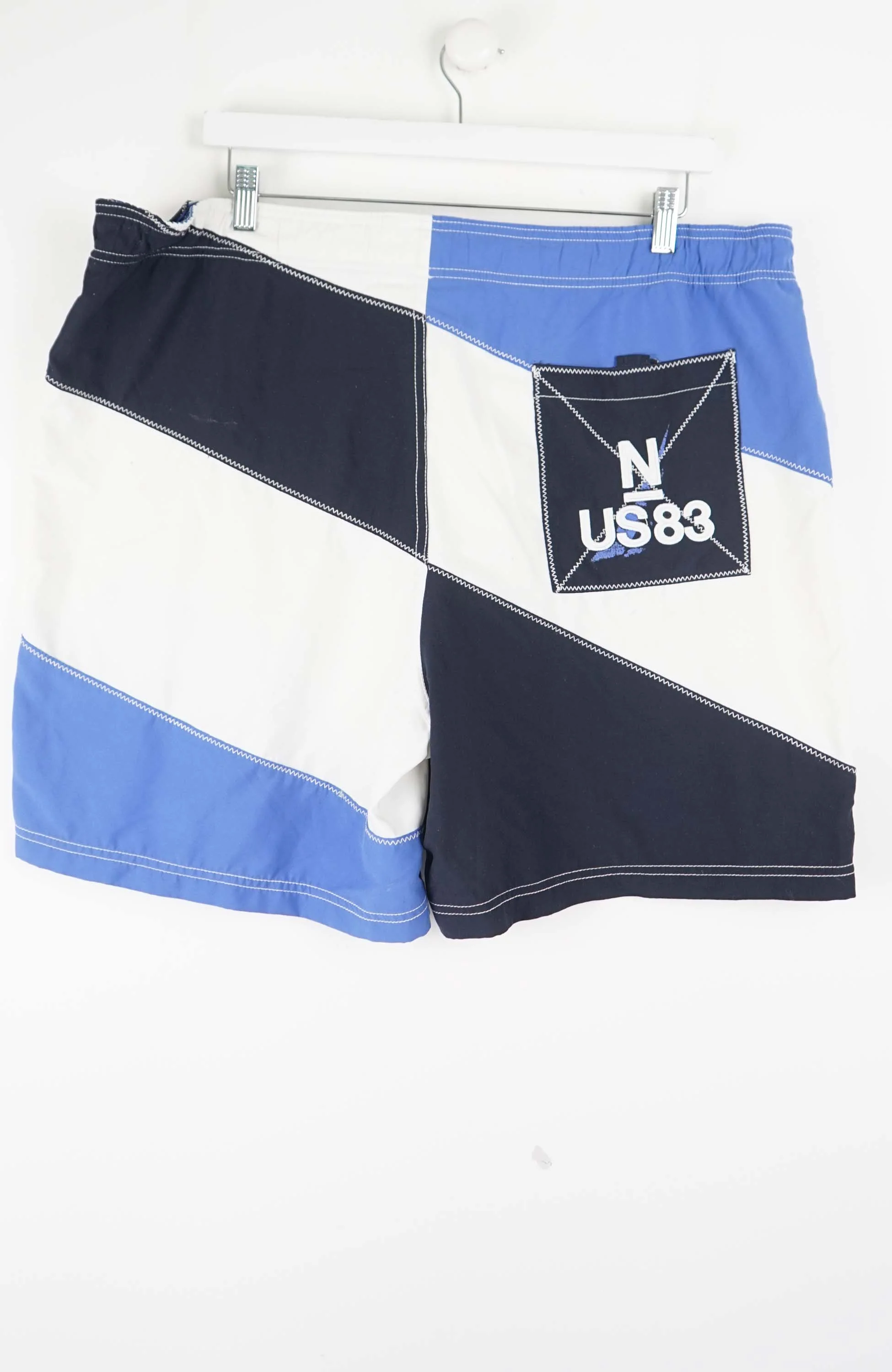 VINTAGE NAUTICA SHORTS W44 - Image 3