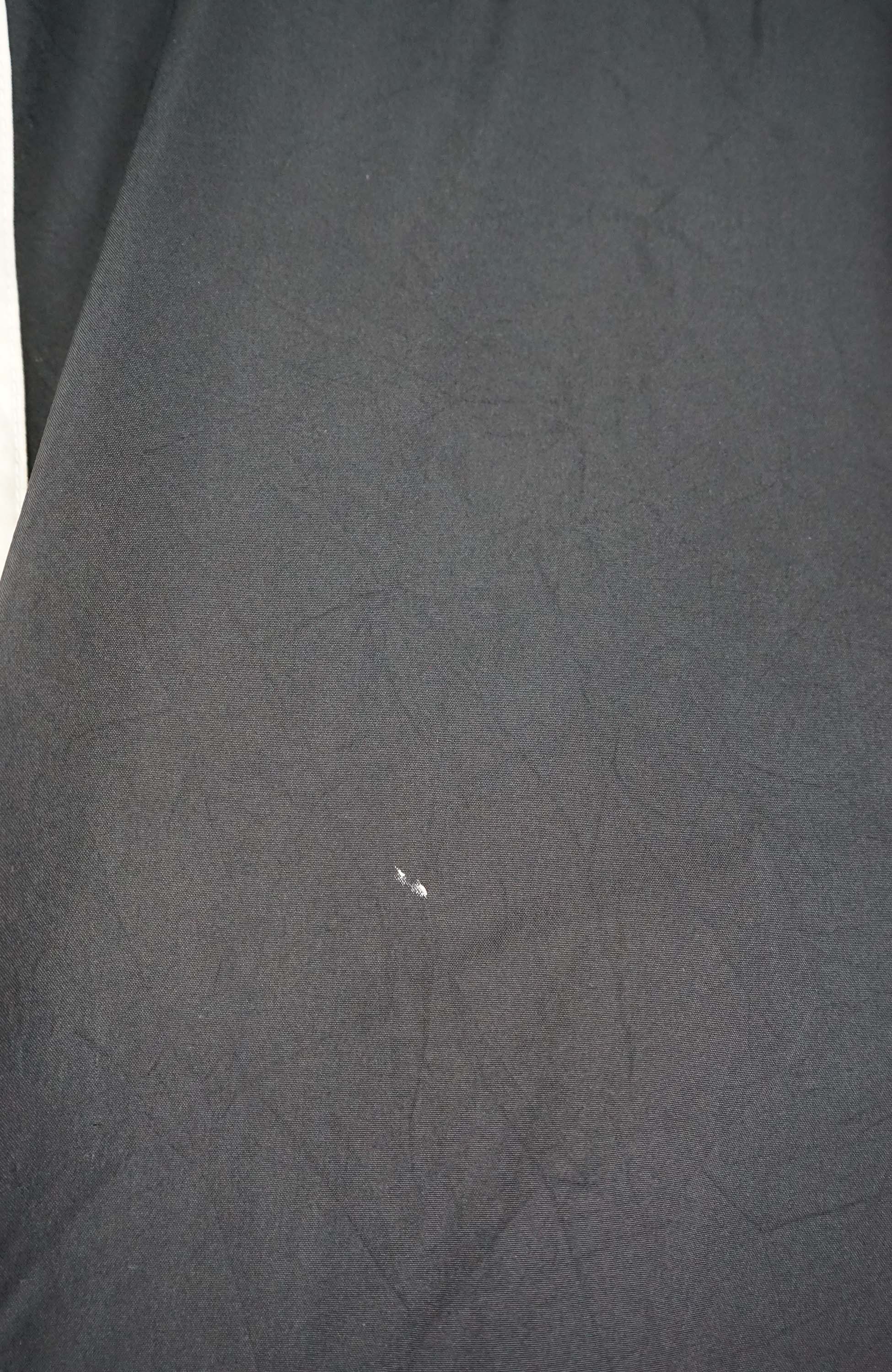 VINTAGE NIKE 3/4 TRACK PANTS (XXL) - Image 4