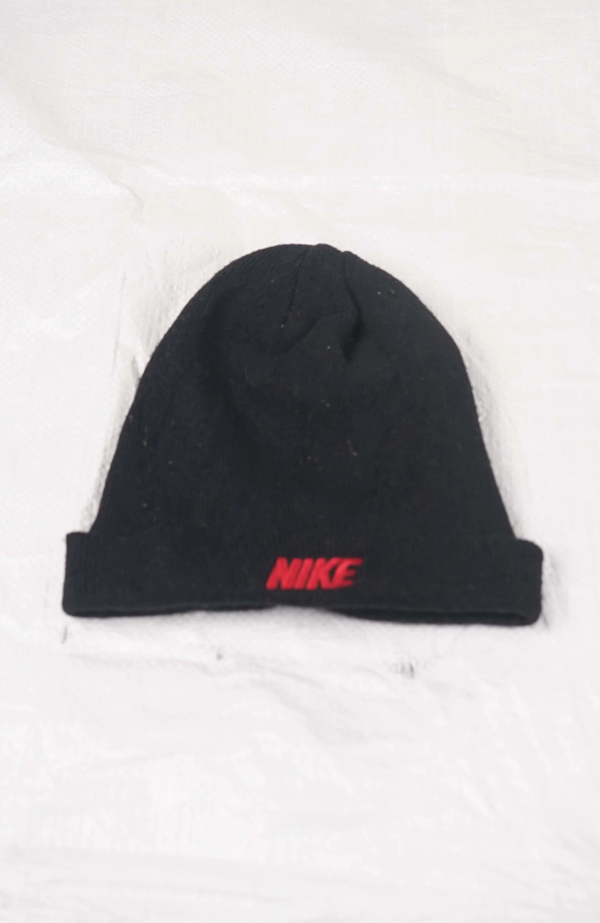 VINTAGE NIKE BEANIE