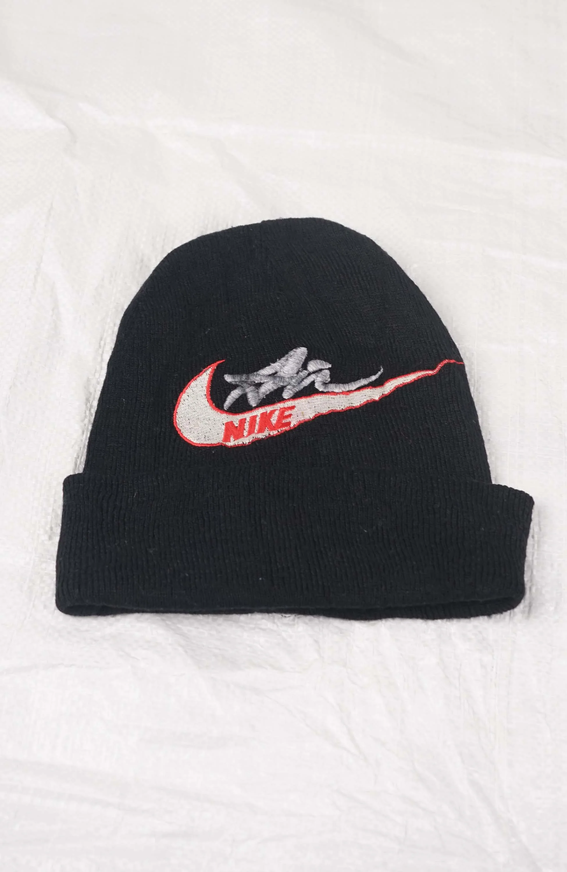 VINTAGE NIKE BEANIE