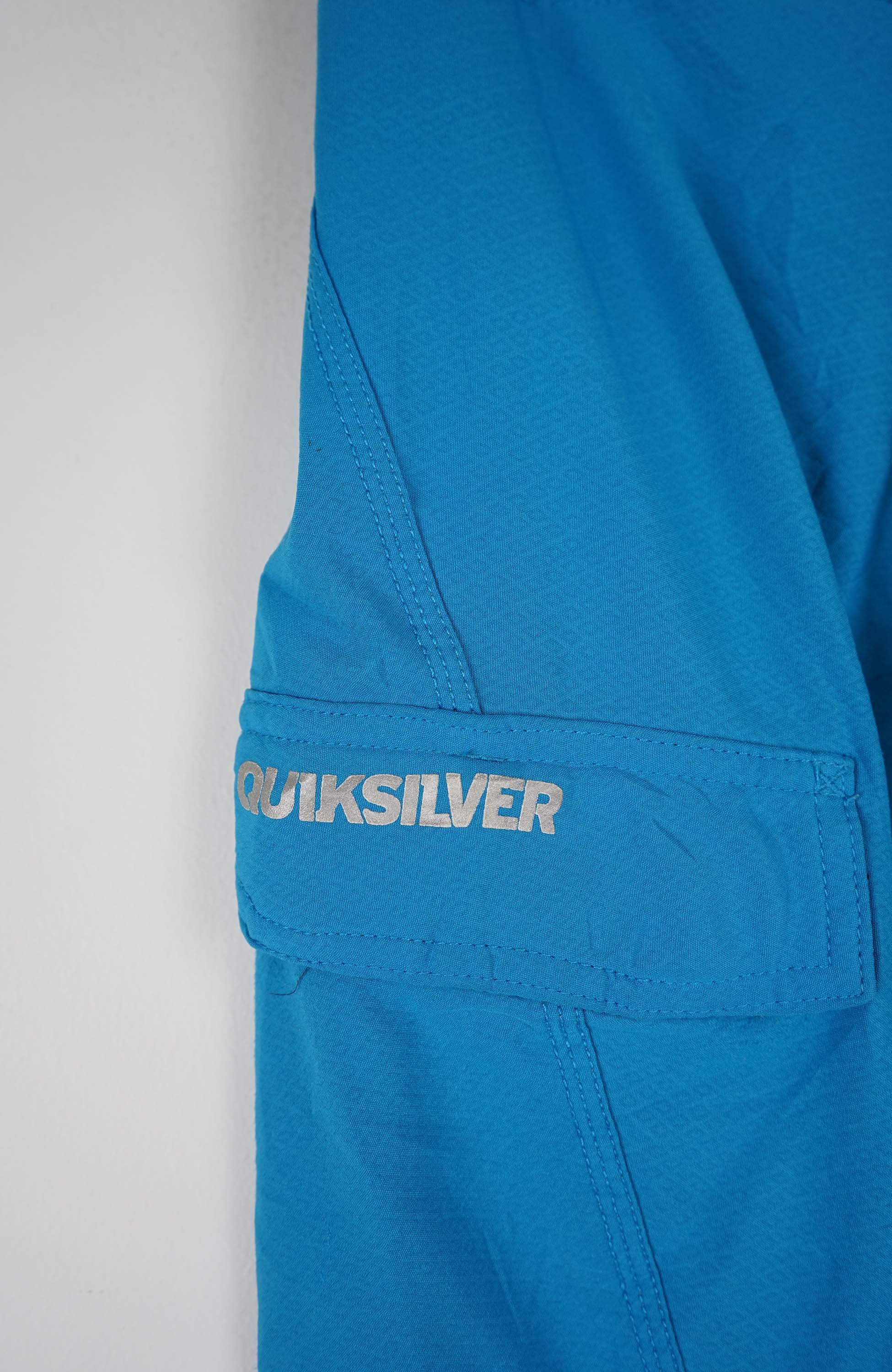 VINTAGE QUIKSILVER SHORTS W30 - Image 2