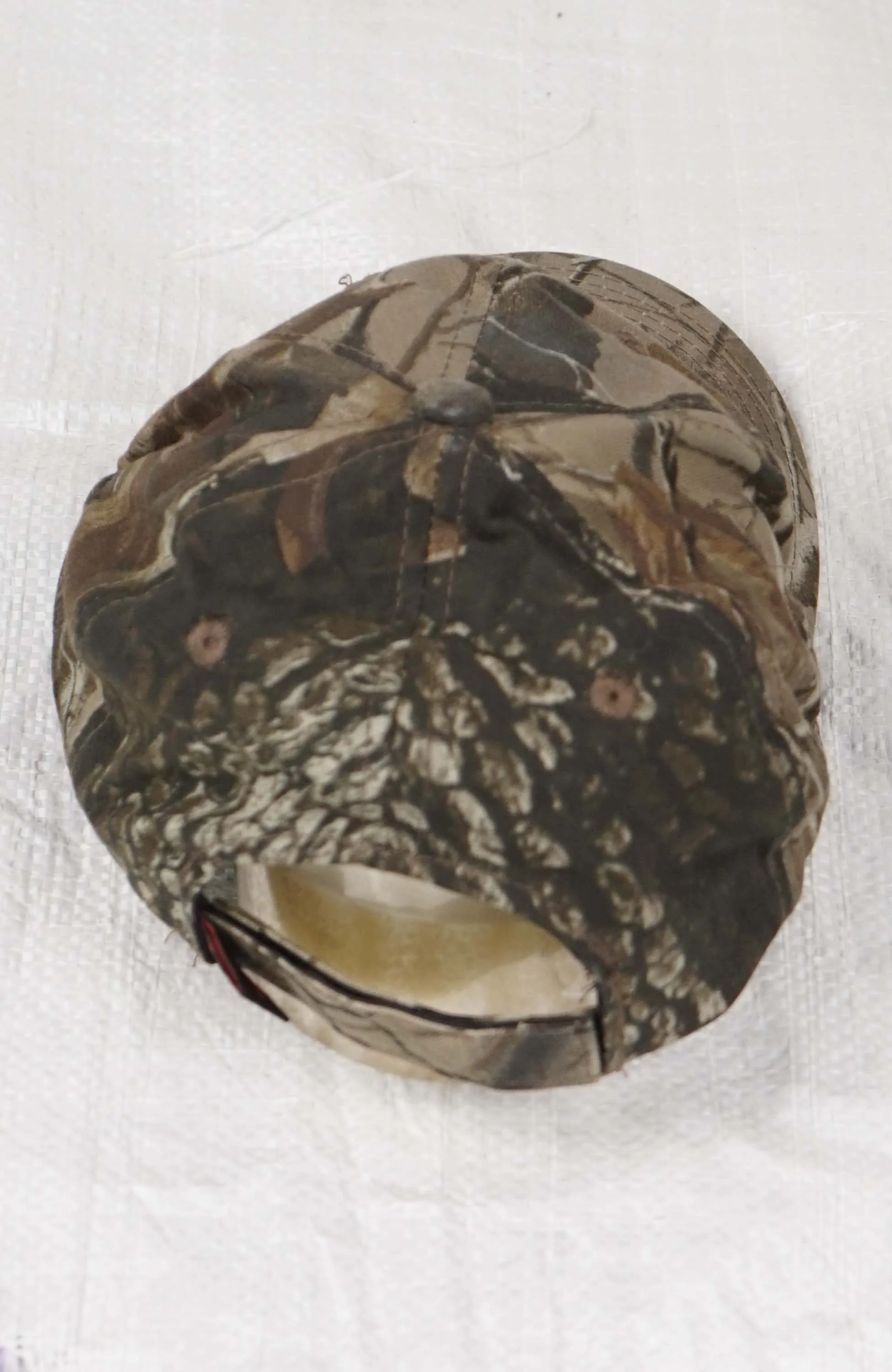 VINTAGE EKA BATTERIES & ACCESSORIES REAL TREE HAT - Image 2