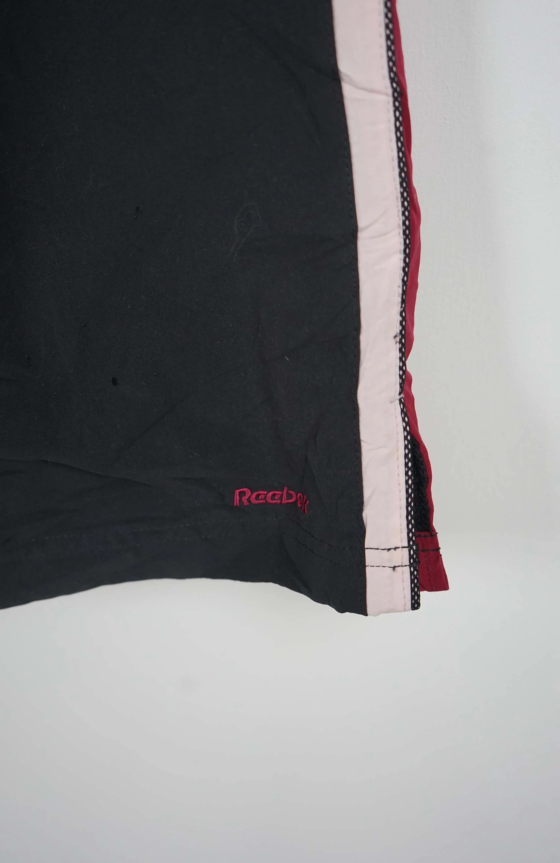 VINTAGE REEBOK 3/4 LENGTH TRACK PANTS (M) - Image 2