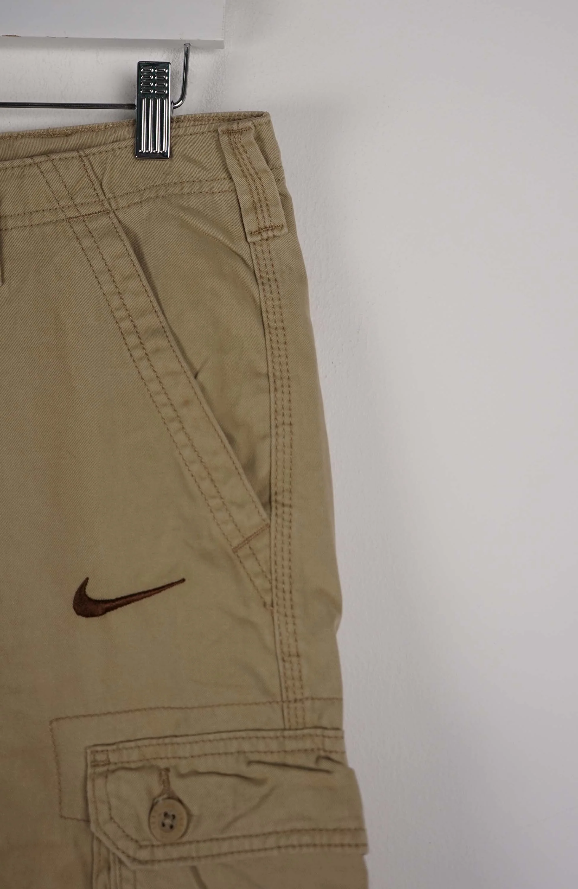 VINTAGE REWORK CARGO SHORTS W35 - Image 2