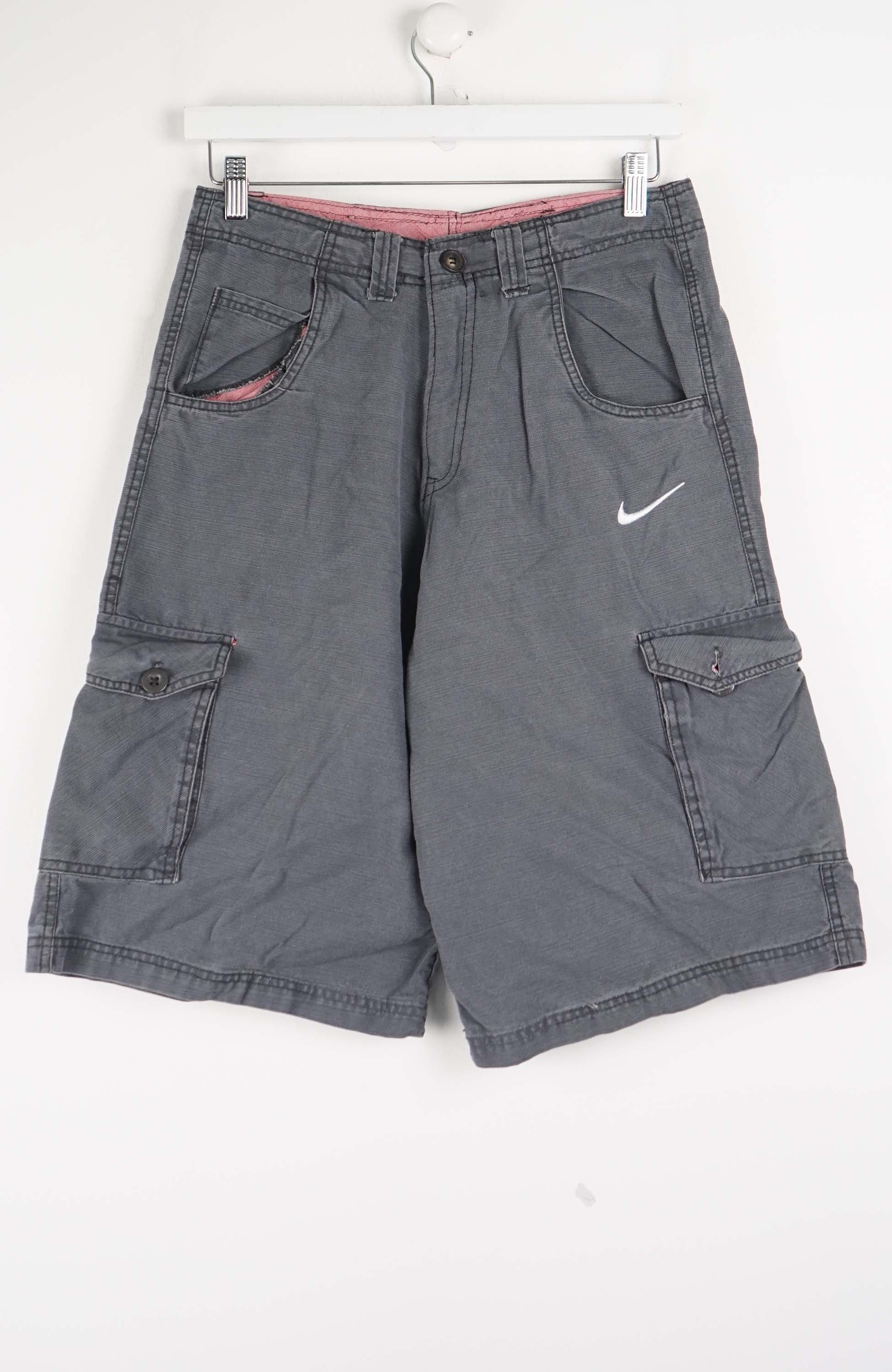 VINTAGE REWORK CARGO SHORTS W28