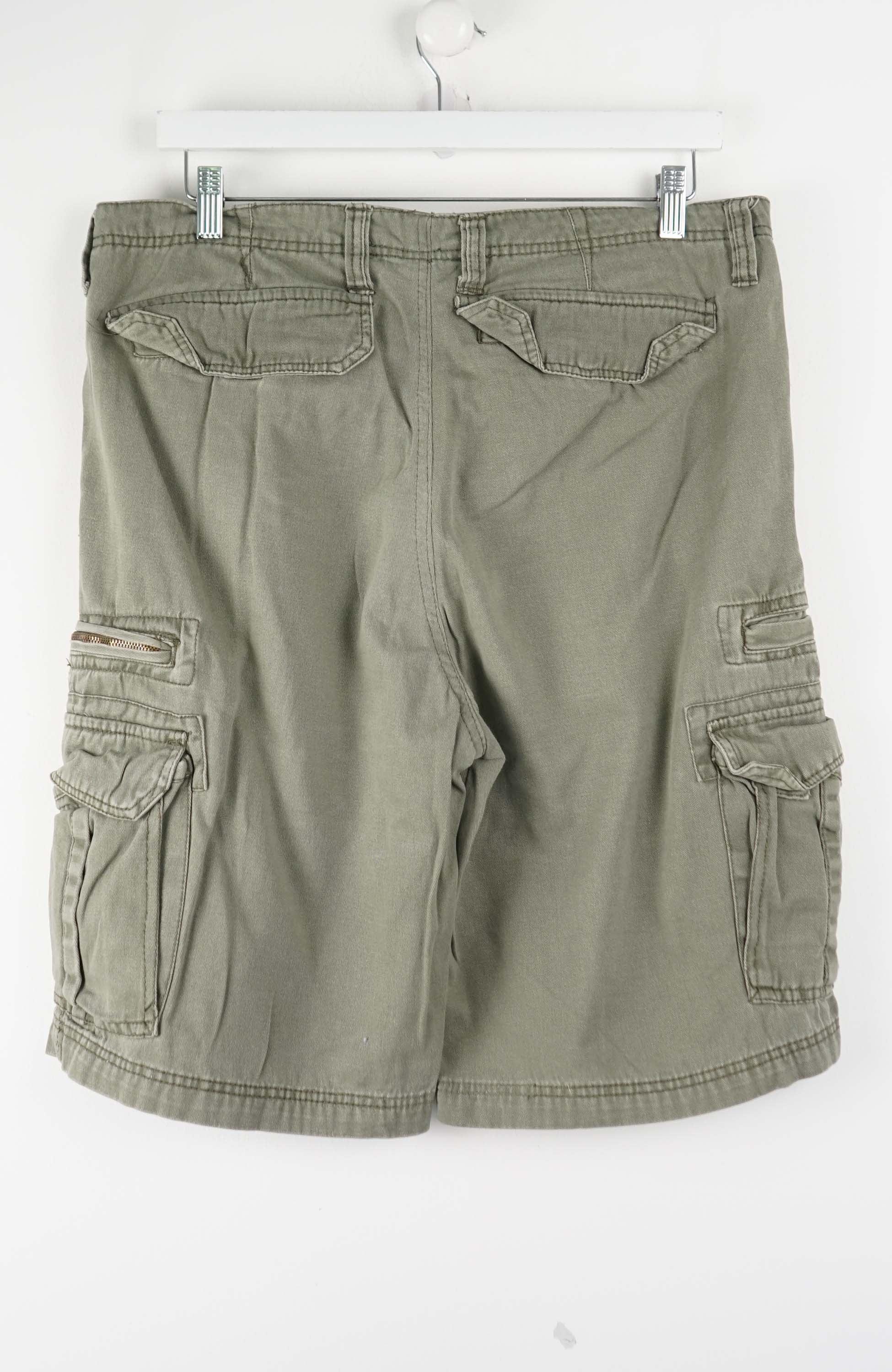 VINTAGE REWORK CARGO SHORTS W35 - Image 3