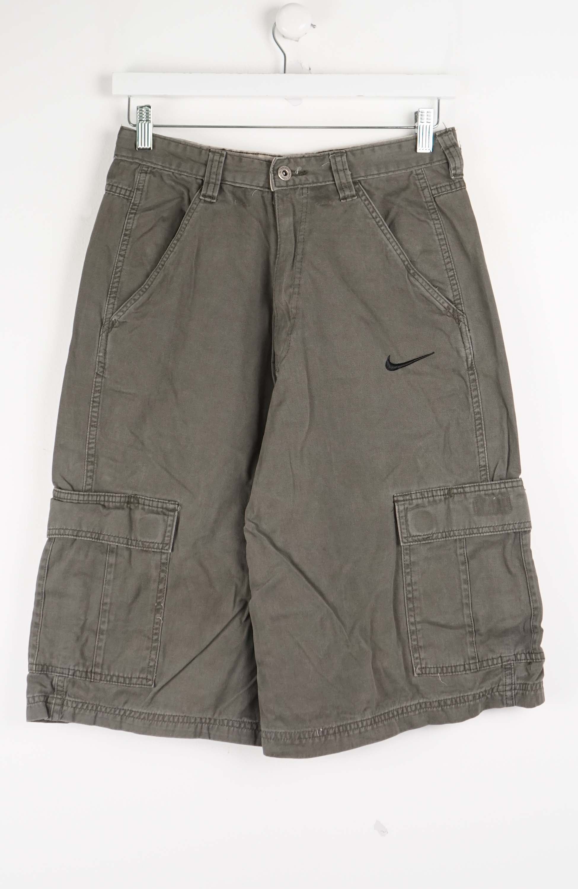 VINTAGE REWORK CARGO SHORTS W28