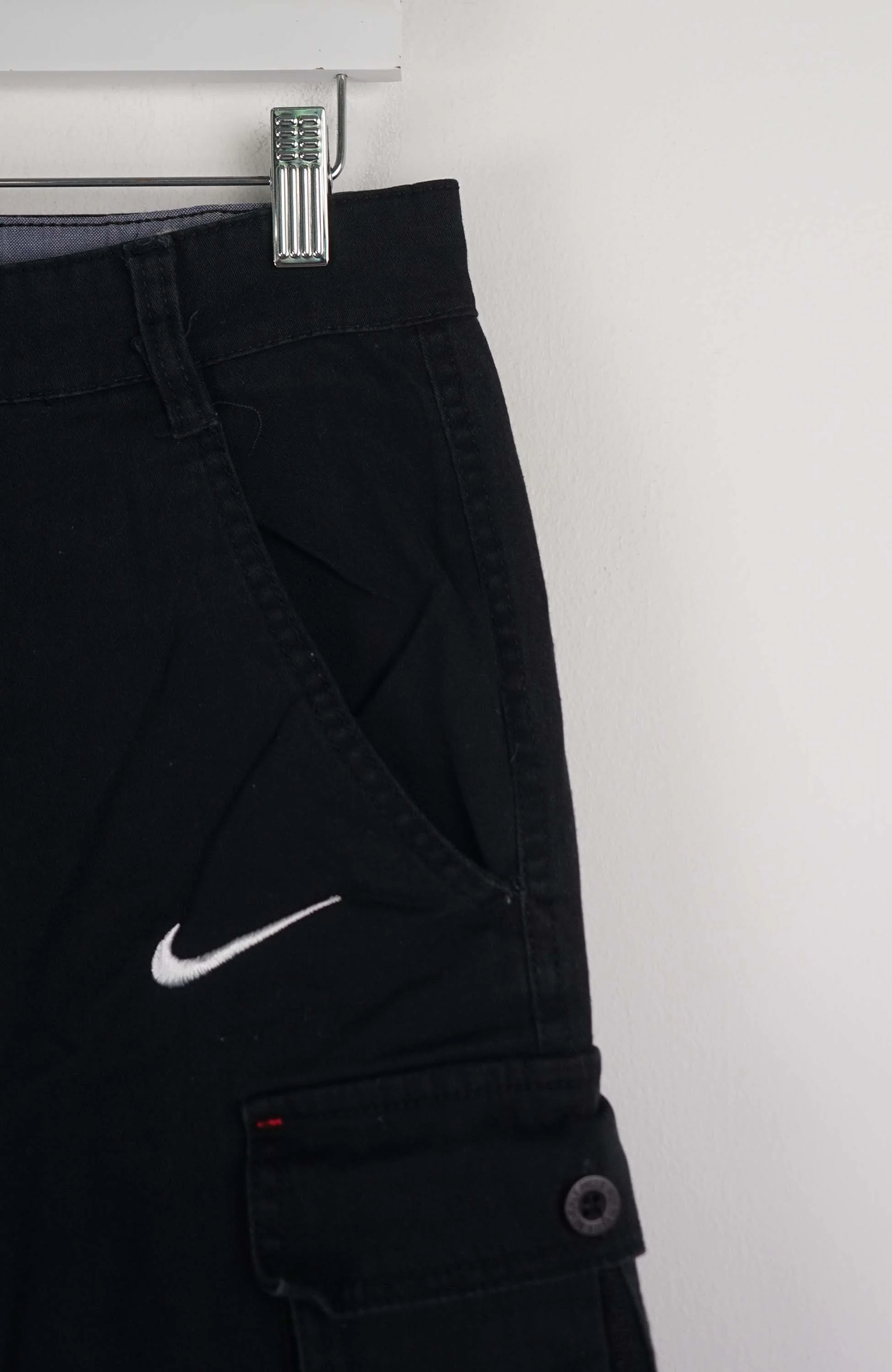 VINTAGE REWORK CARGO SHORTS W30 - Image 2