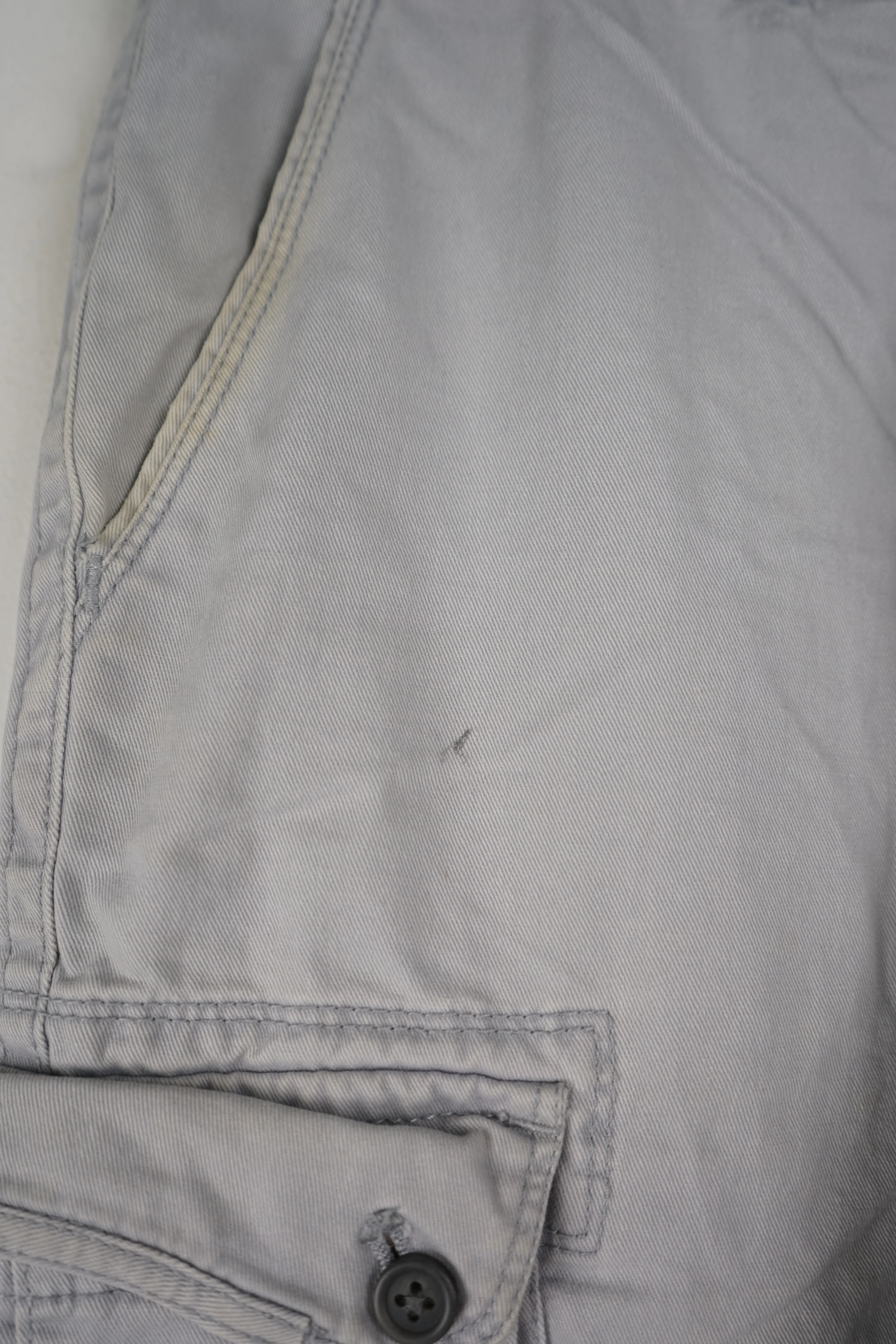 VINTAGE REWORK CARGO SHORTS W29 - Image 3