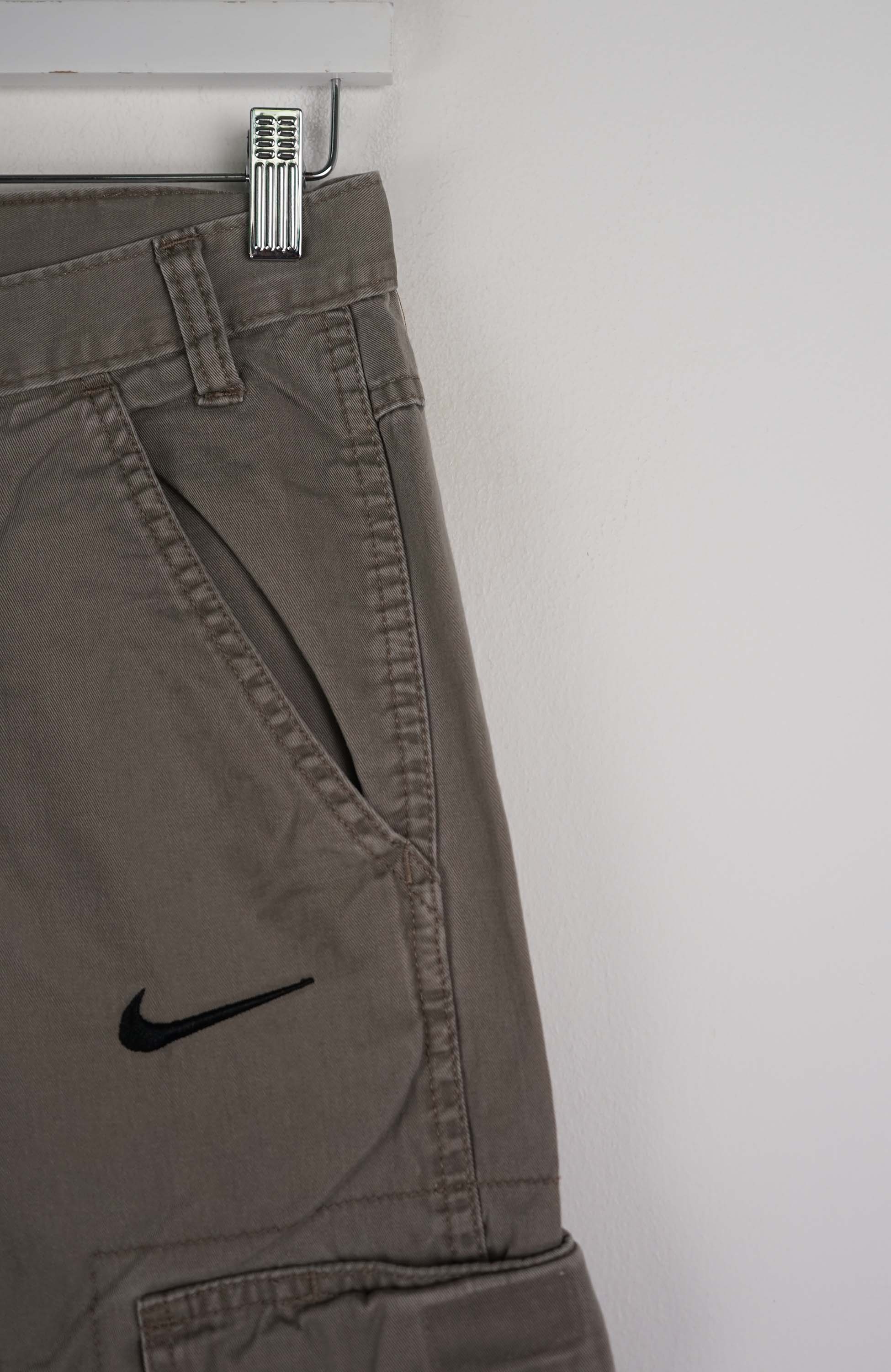 VINTAGE REWORK CARGO SHORTS W28 - Image 2