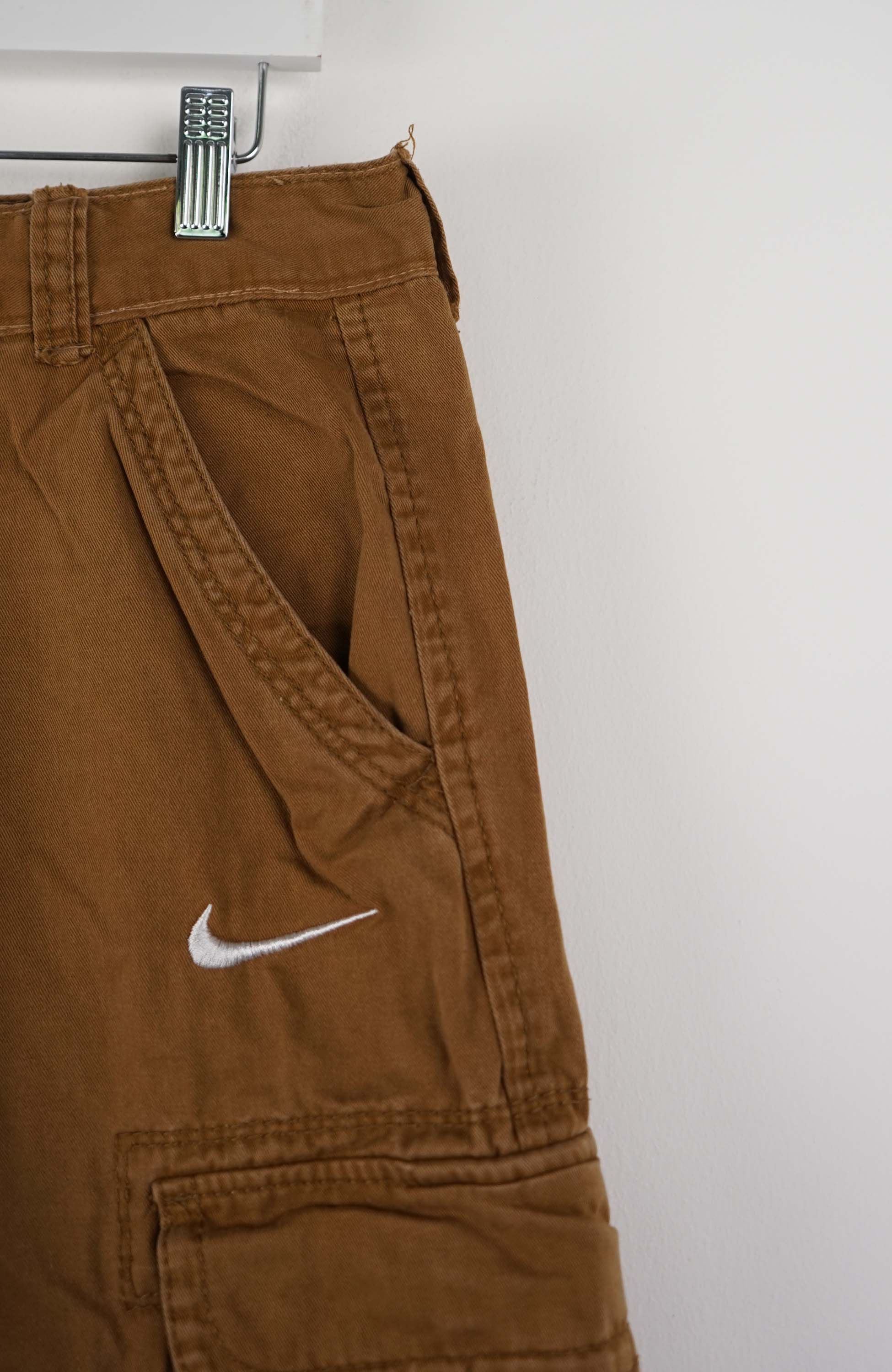 VINTAGE REWORK CARGO SHORTS W34 - Image 2