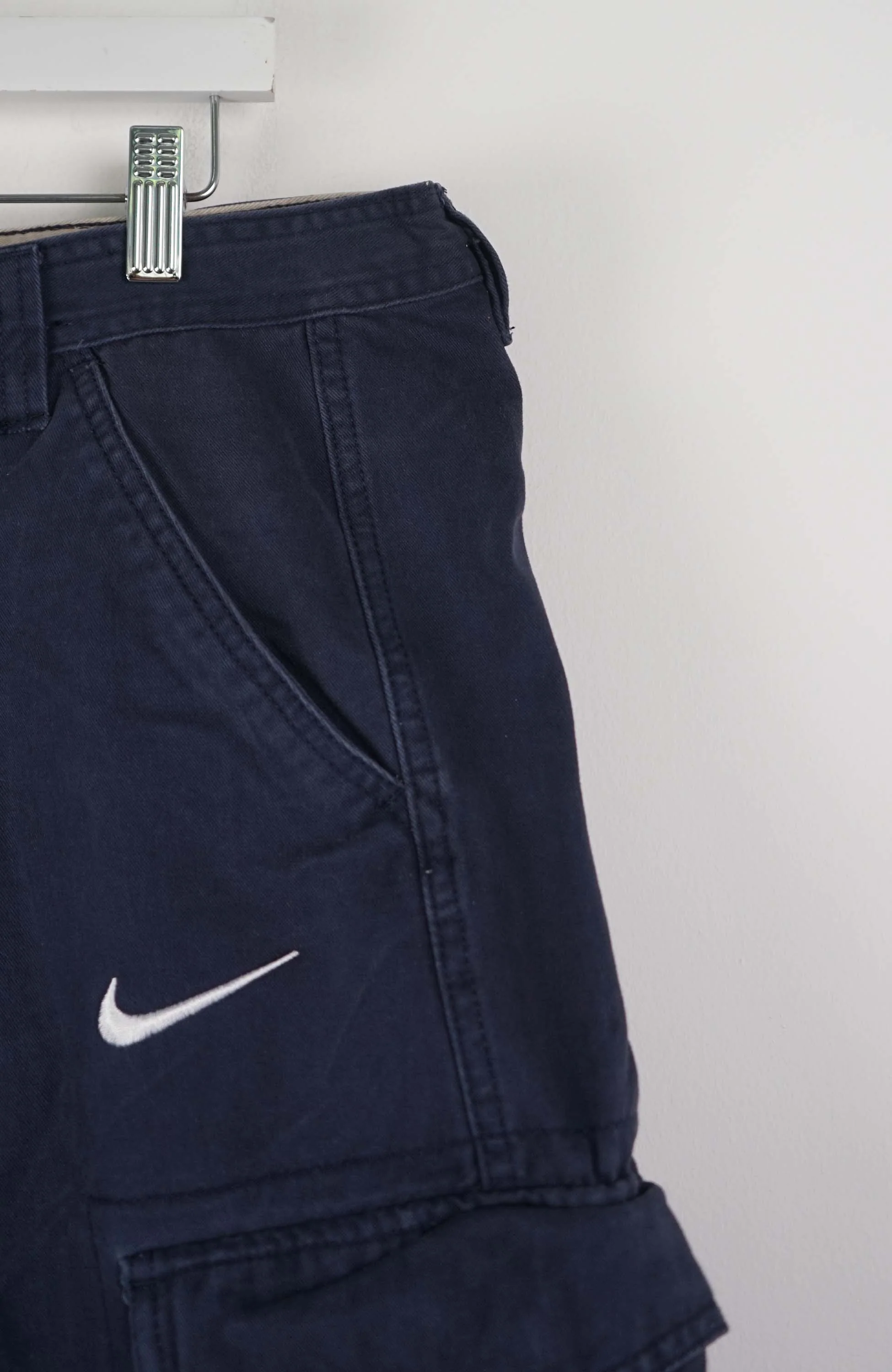 VINTAGE REWORK CARGO SHORTS W36 - Image 2