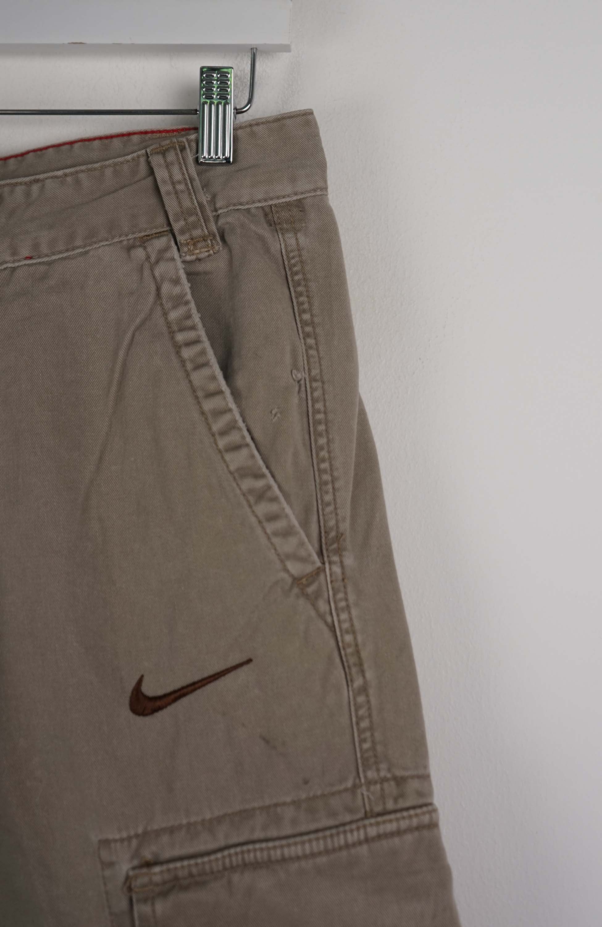 VINTAGE REWORK CARGO SHORTS W30 - Image 2