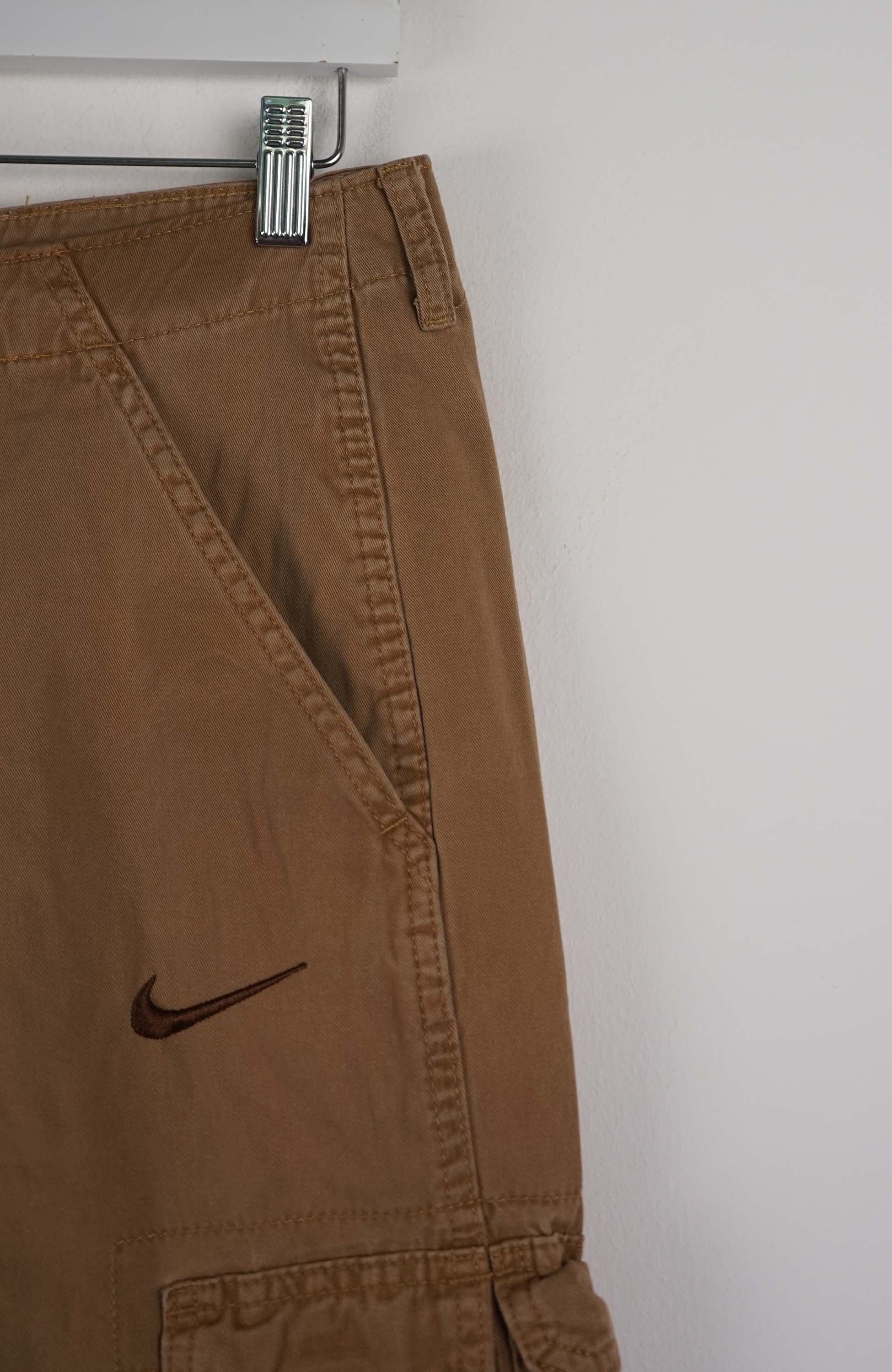 VINTAGE REWORK CARGO SHORTS W30 - Image 2