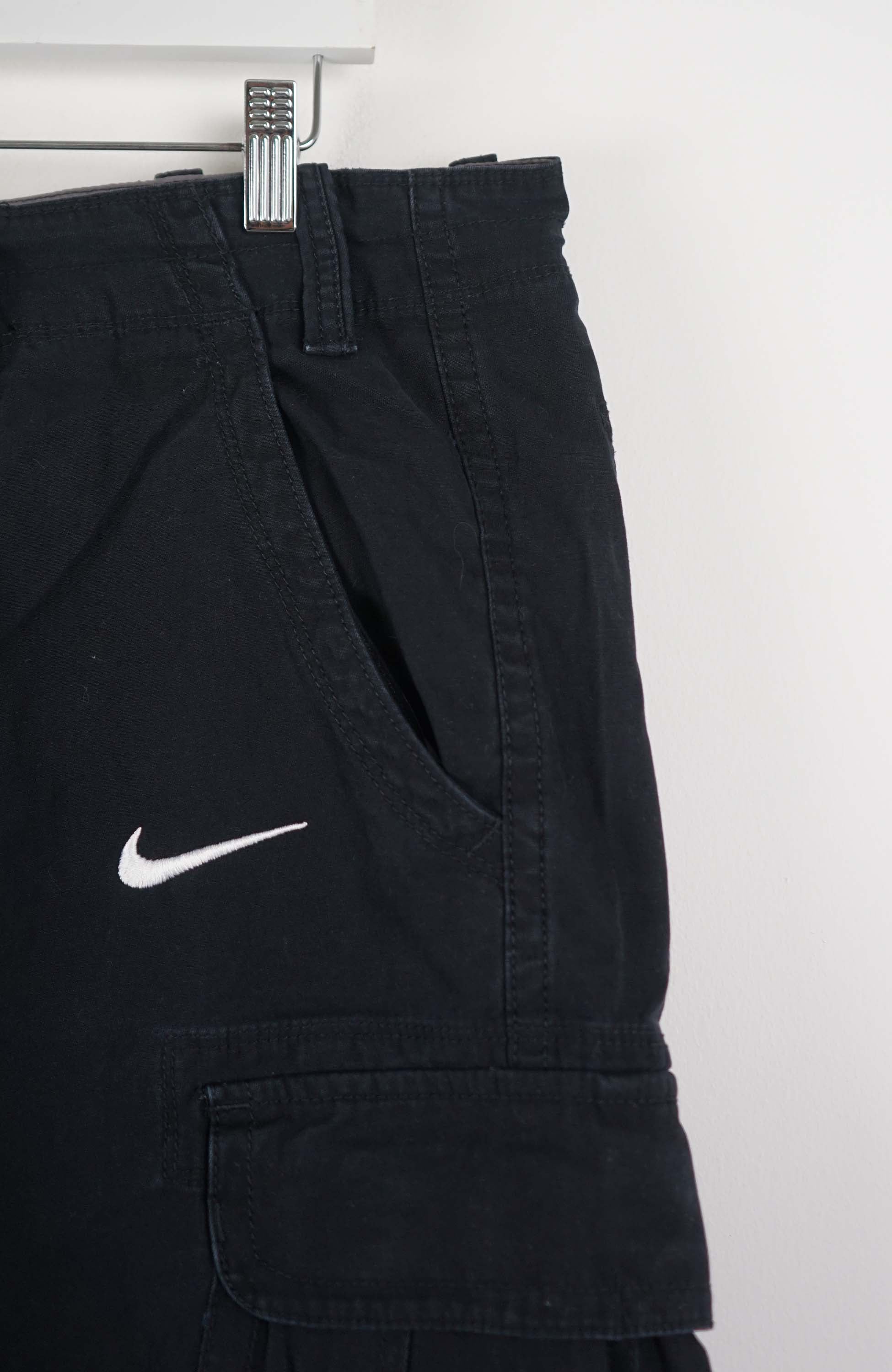 VINTAGE REWORK CARGO SHORTS W38 - Image 2