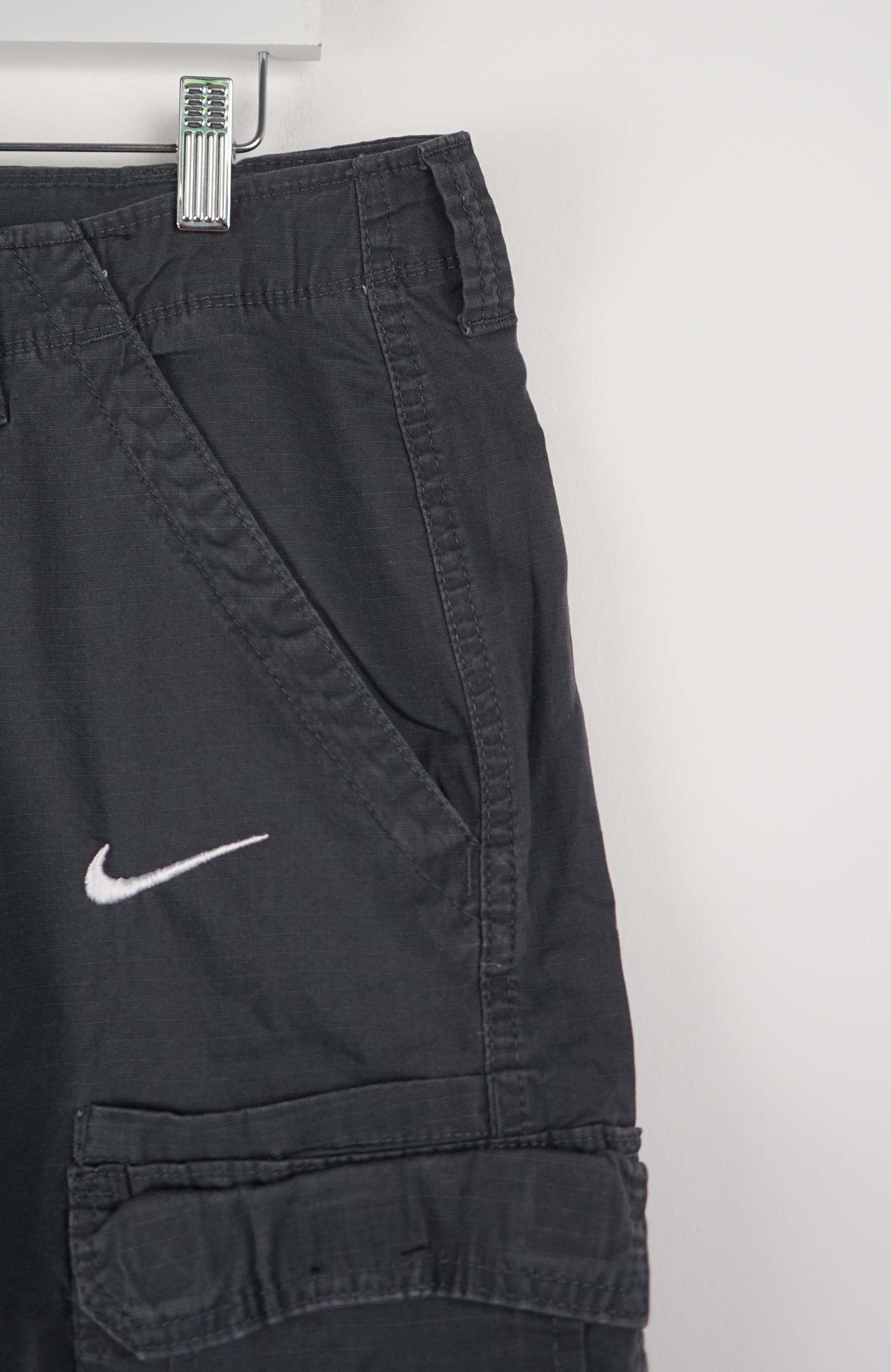 VINTAGE REWORK CARGO SHORTS W36 - Image 2