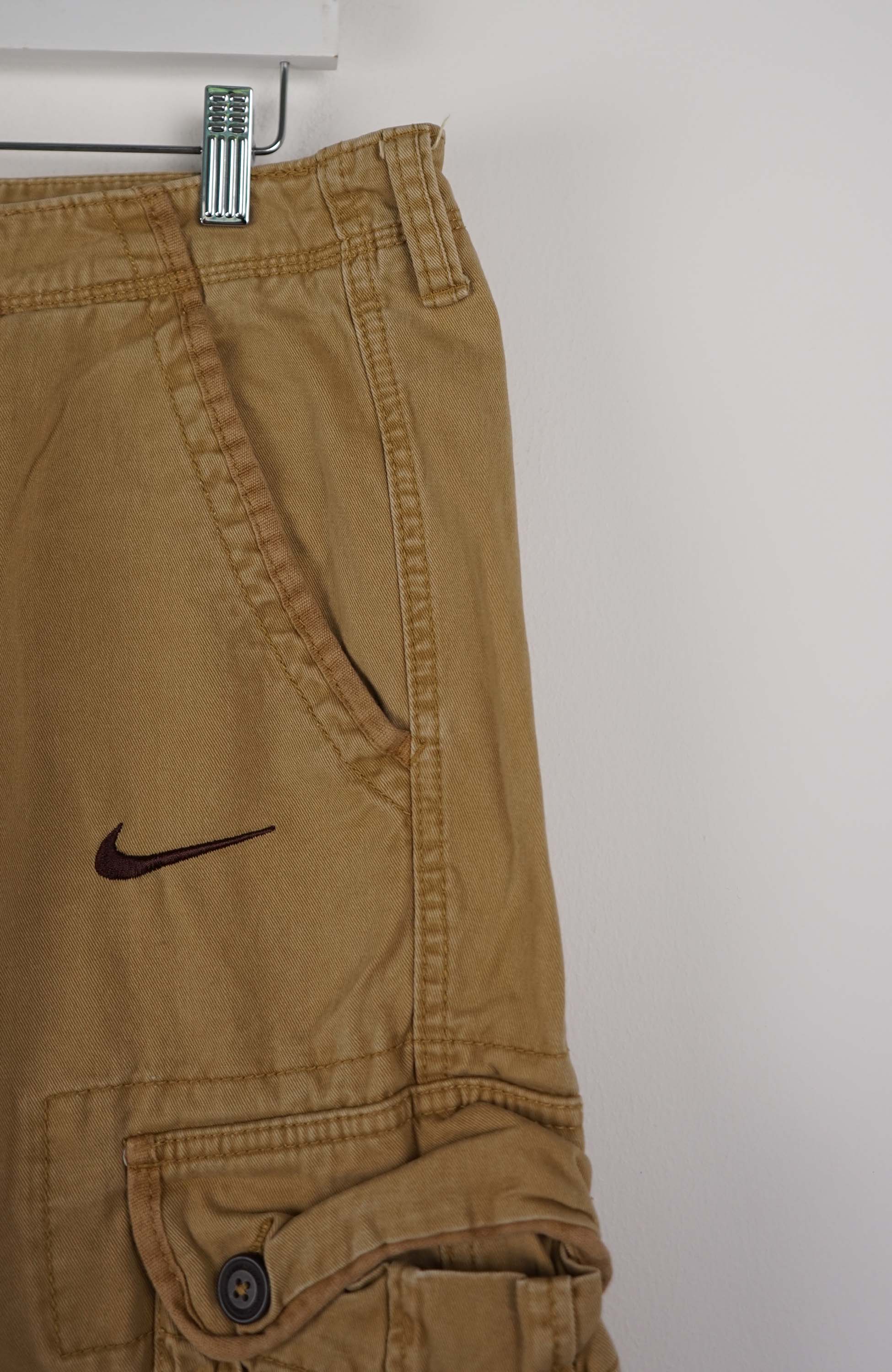 VINTAGE REWORK CARGO SHORTS W35 - Image 2
