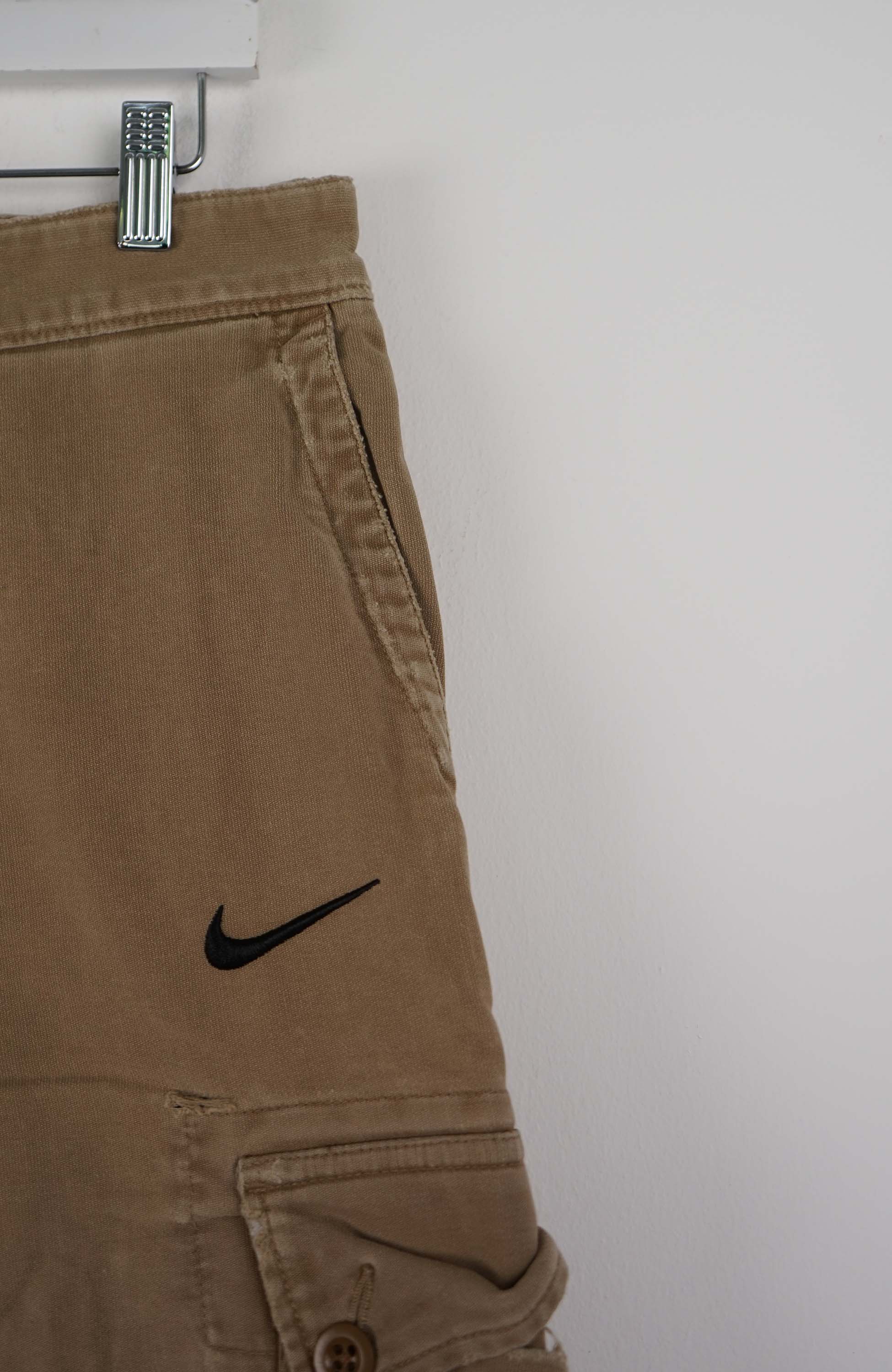 VINTAGE REWORK CARGO SHORTS W36 - Image 2