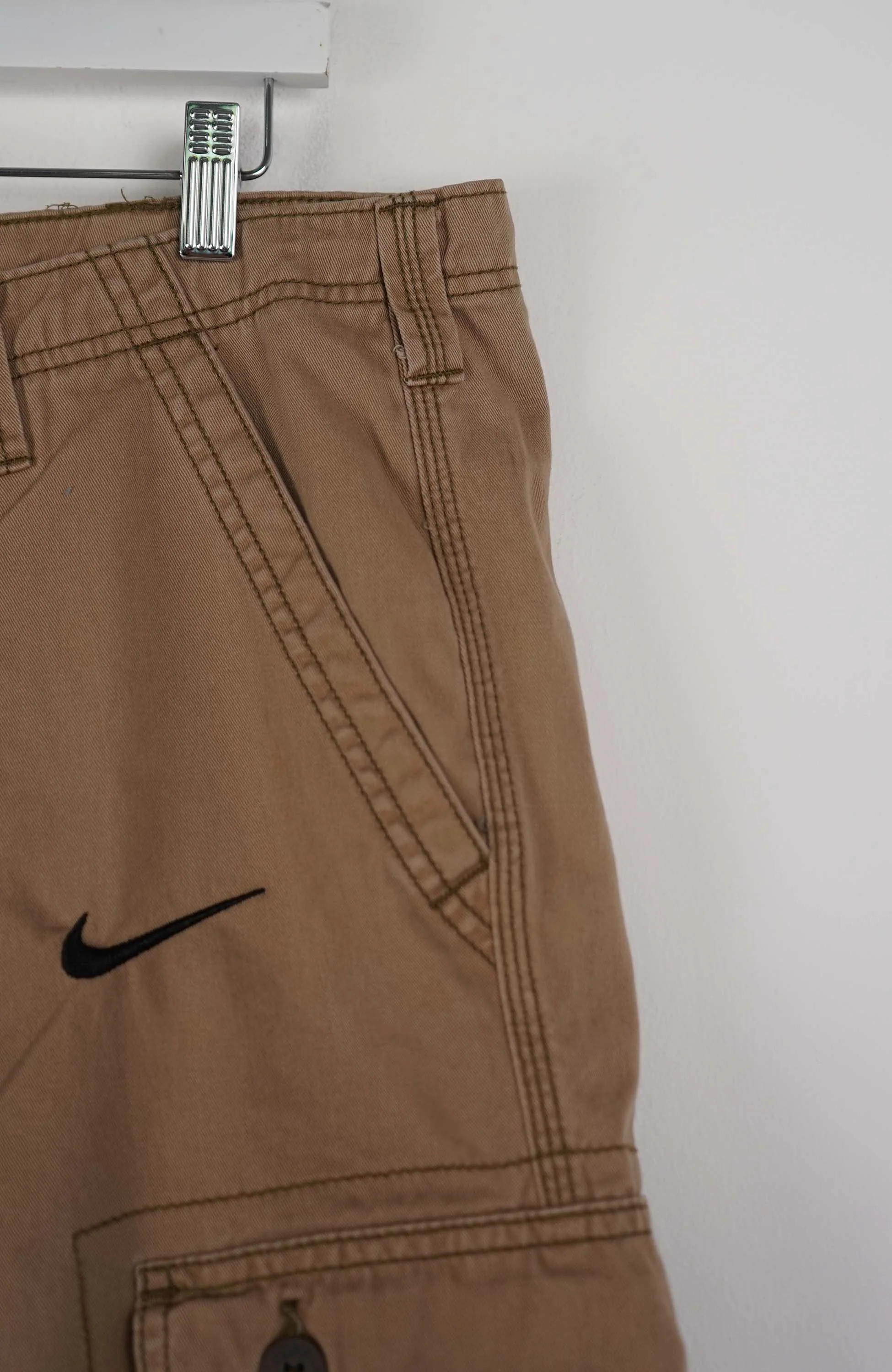 VINTAGE REWORK CARGO SHORTS W38 - Image 2