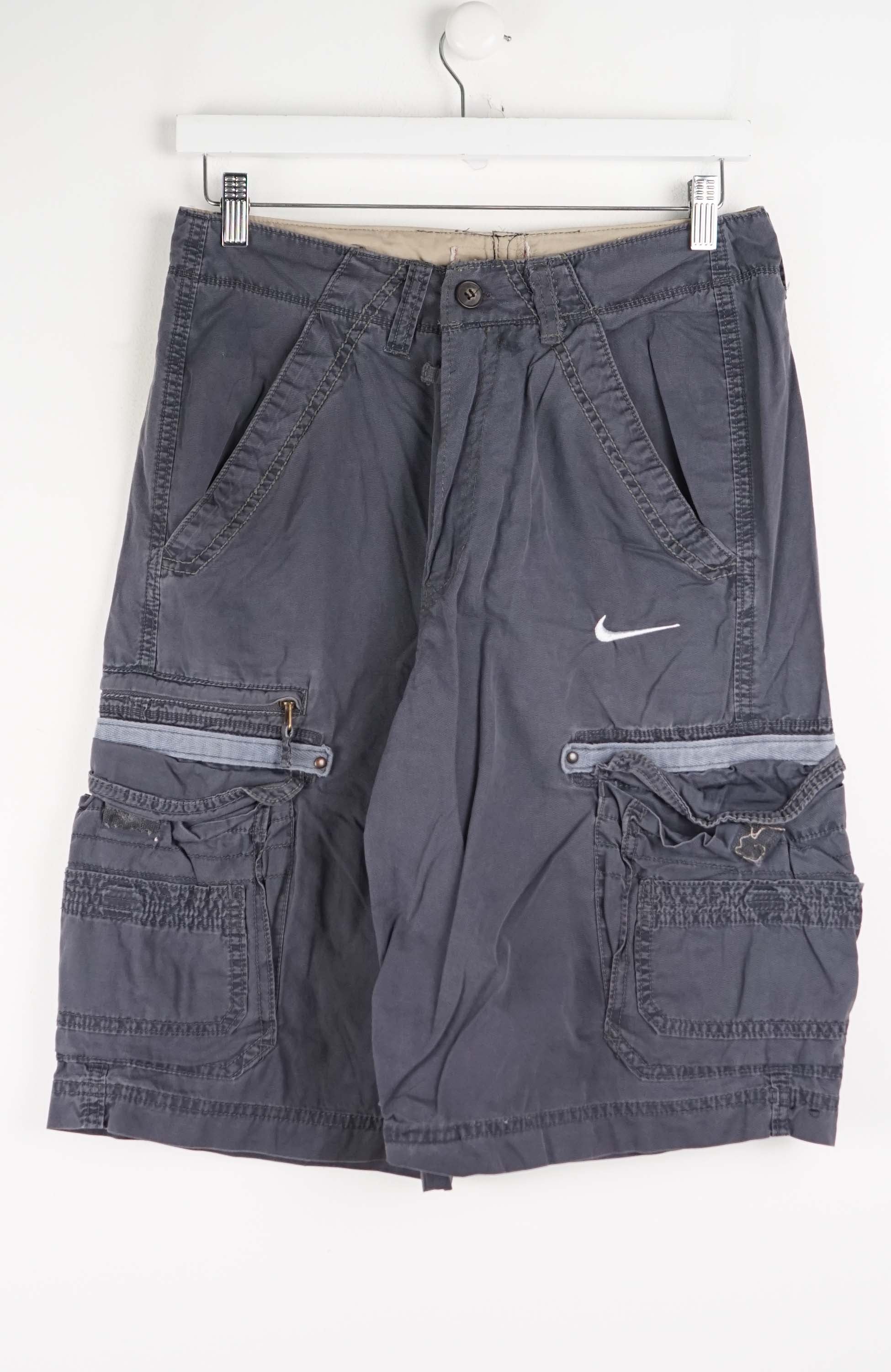 VINTAGE REWORK CARGO SHORTS W30
