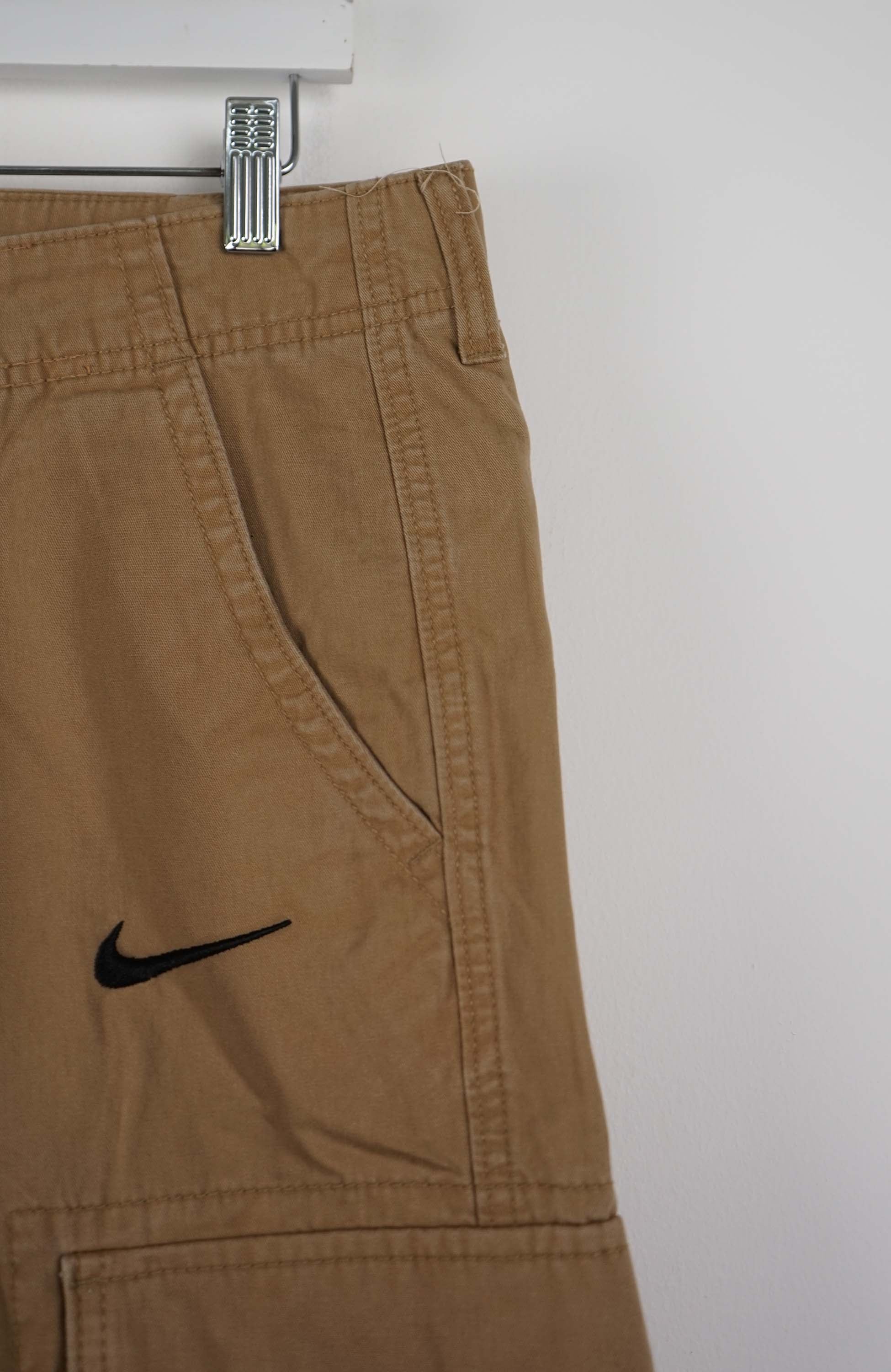 VINTAGE REWORK CARGO SHORTS W36 - Image 2