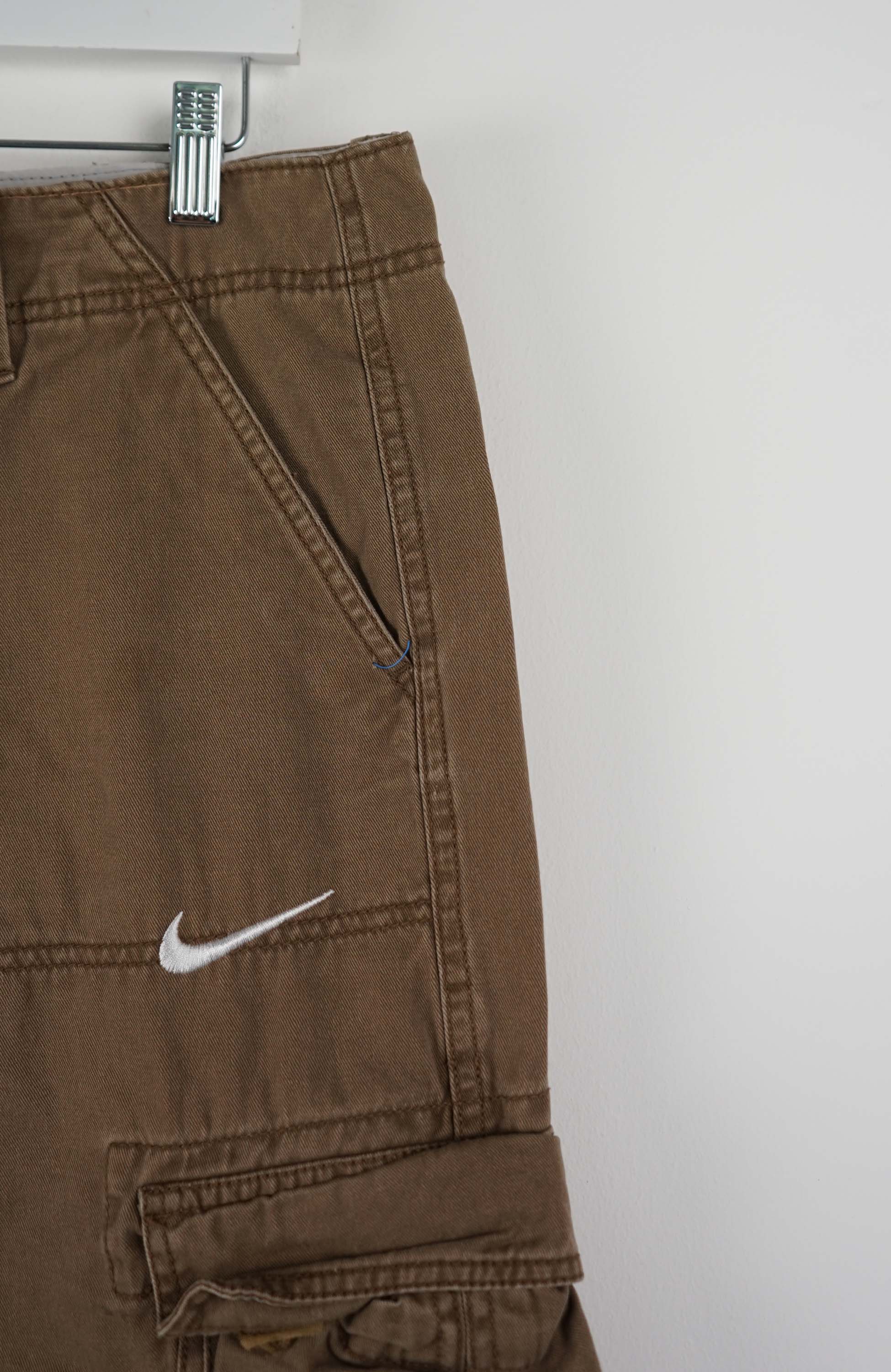 VINTAGE REWORK CARGO SHORTS W36 - Image 2