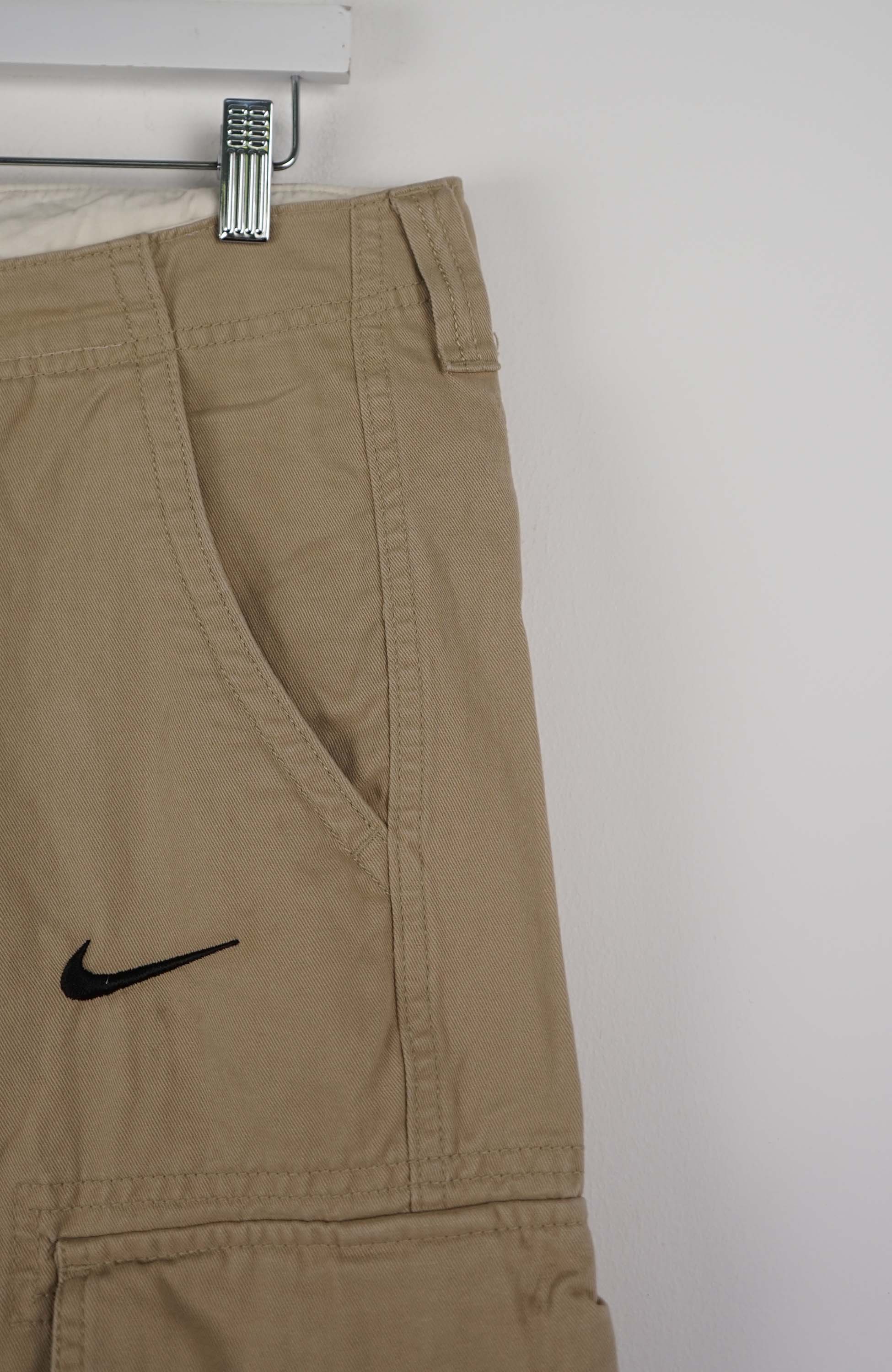 VINTAGE REWORK CARGO SHORTS W36 - Image 2