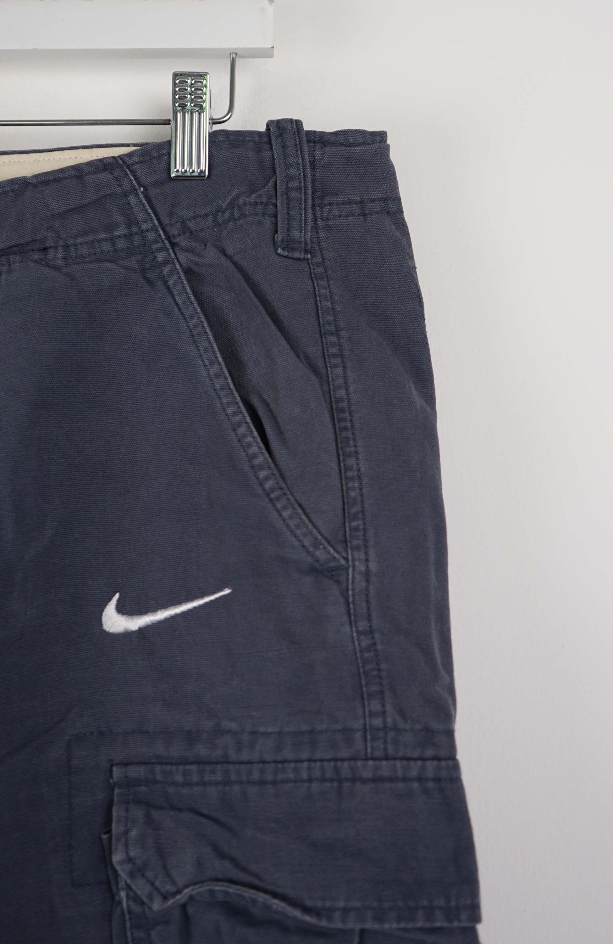 VINTAGE REWORK CARGO SHORTS W36 - Image 2