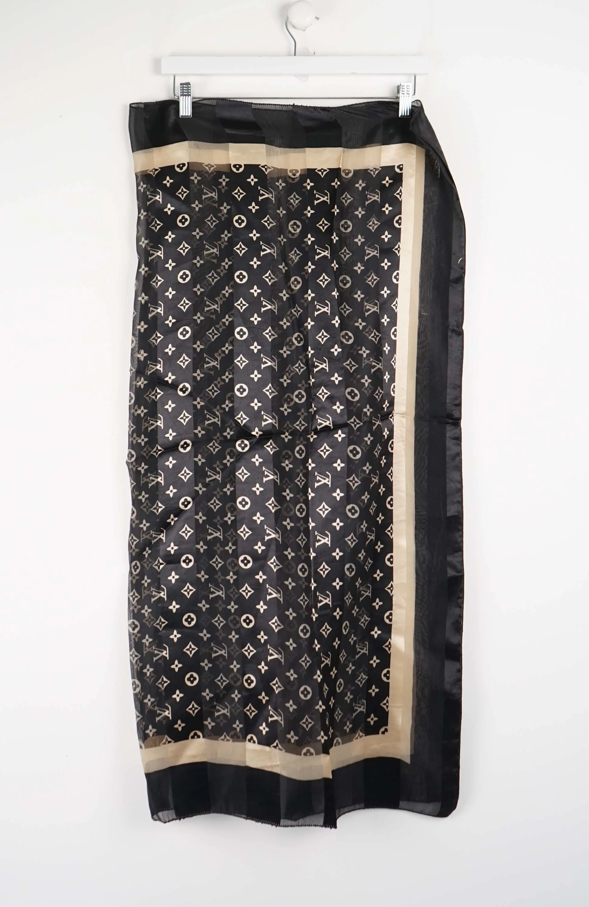 VINTAGE SCARF