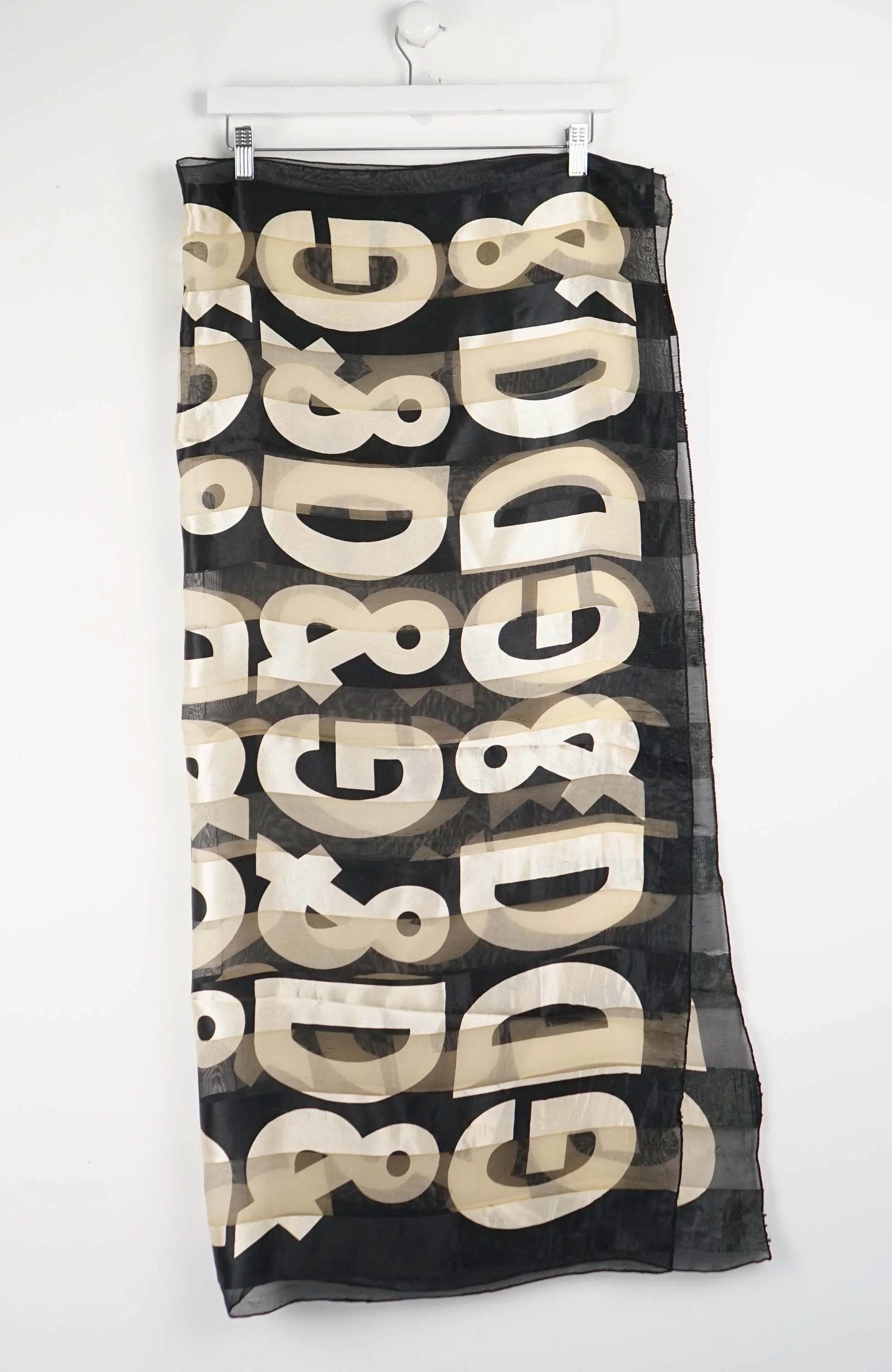 VINTAGE SCARF