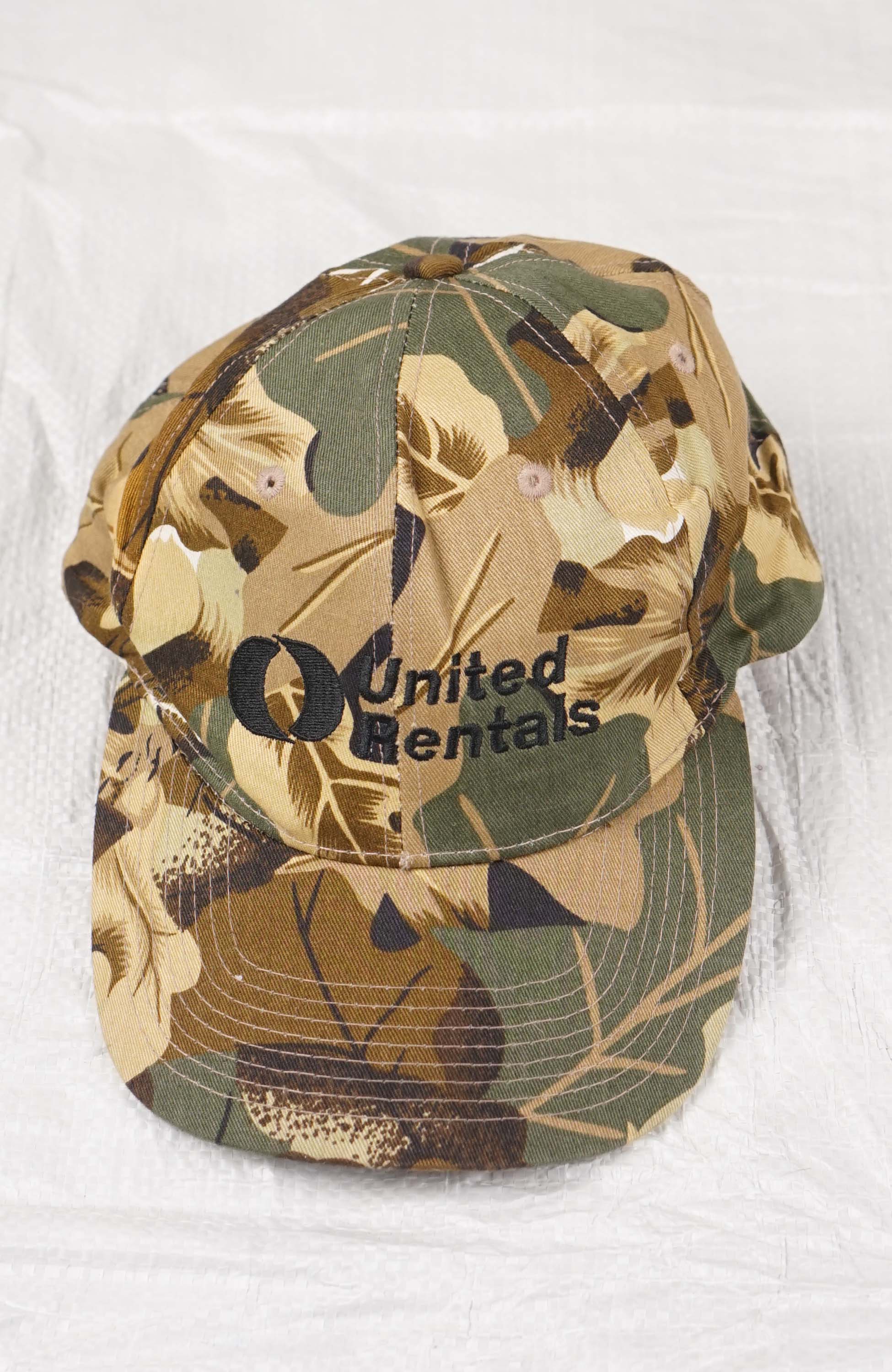 VINTAGE UNITED RENTALS REAL TREE HAT