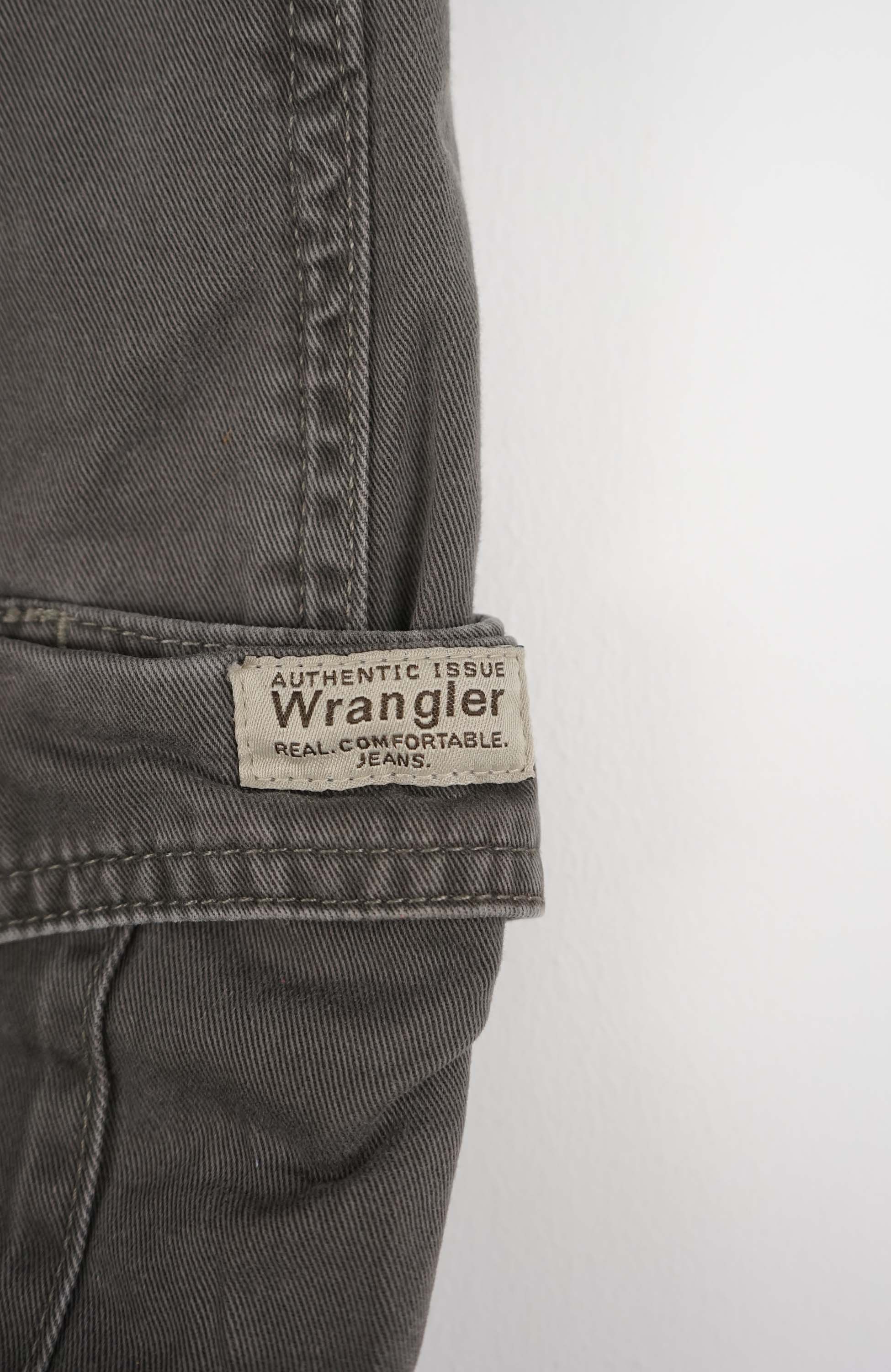 VINTAGE WRANGLER CARGO PANTS W36 - Image 2